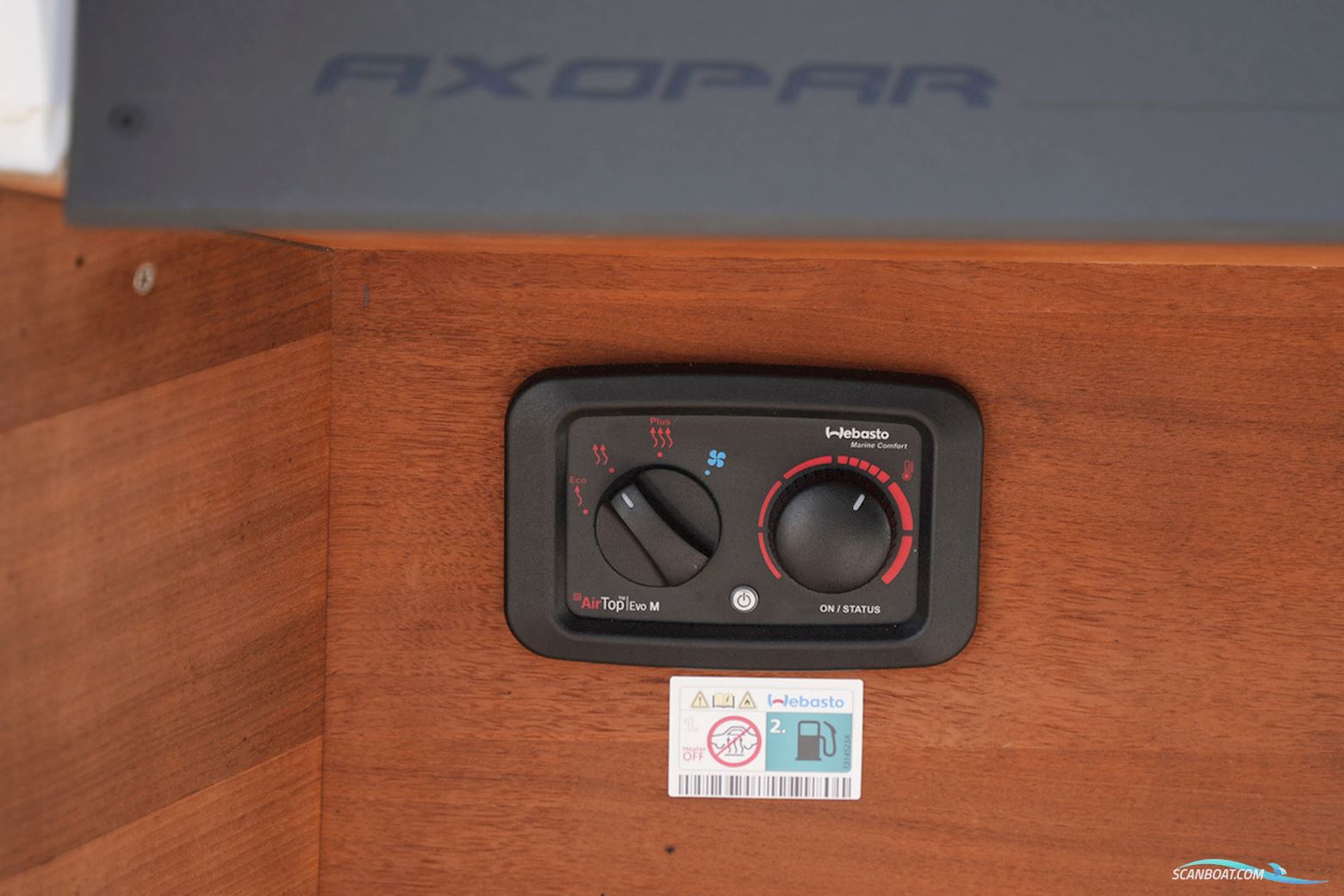 AXOPAR 28 Cabin