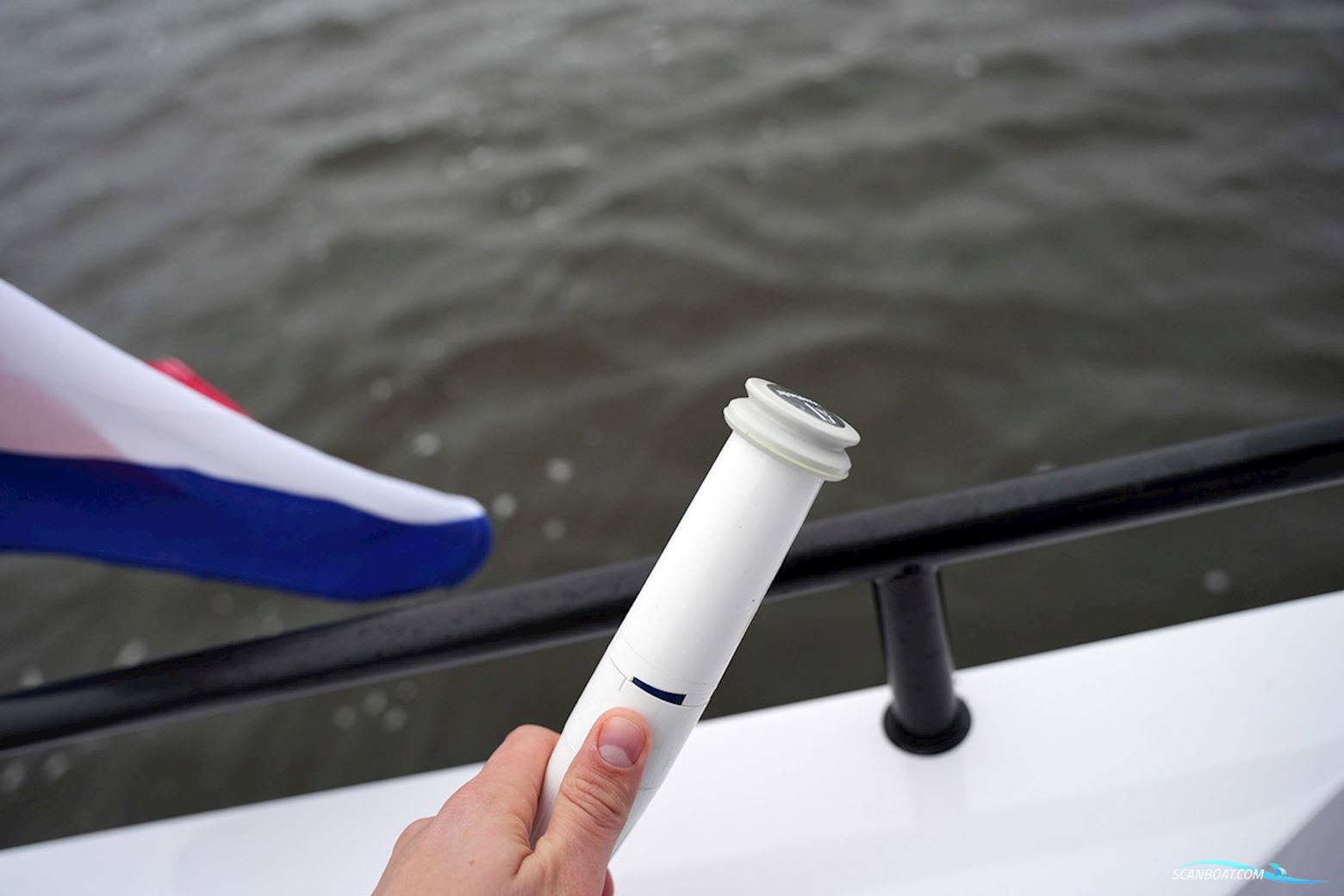 Axopar 28 Cabin