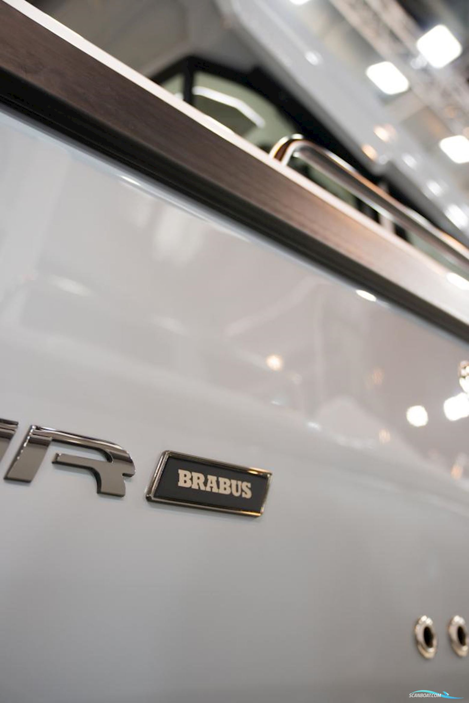 AXOPAR 29 Cross Cabin