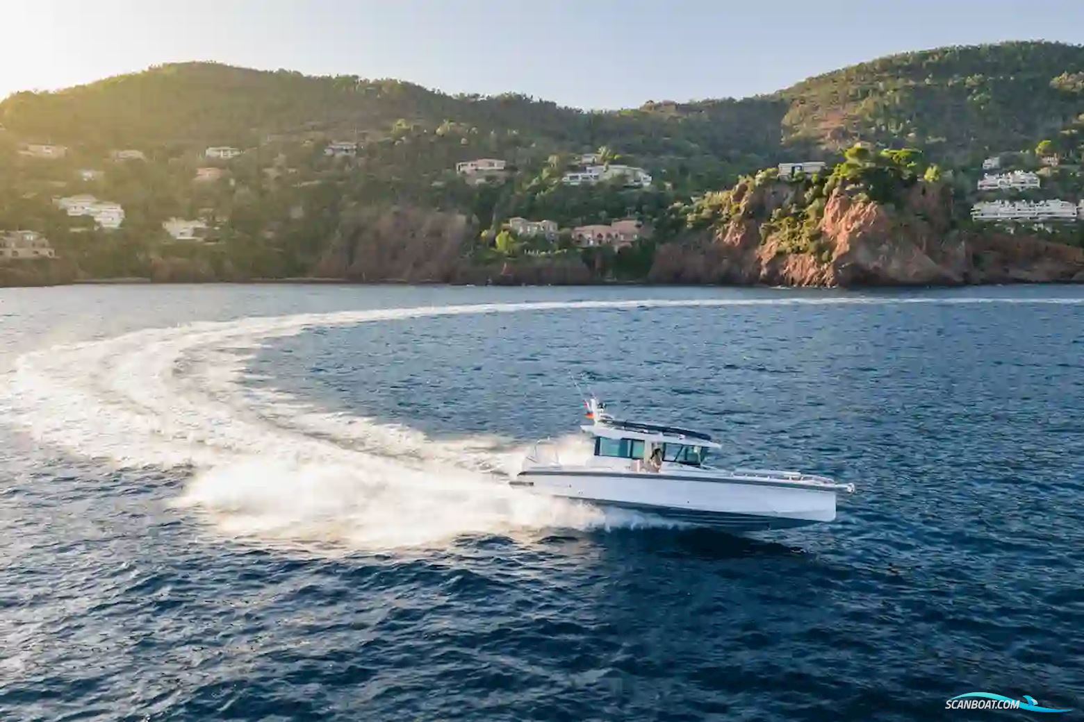 AXOPAR 29 XC Cross Cabin