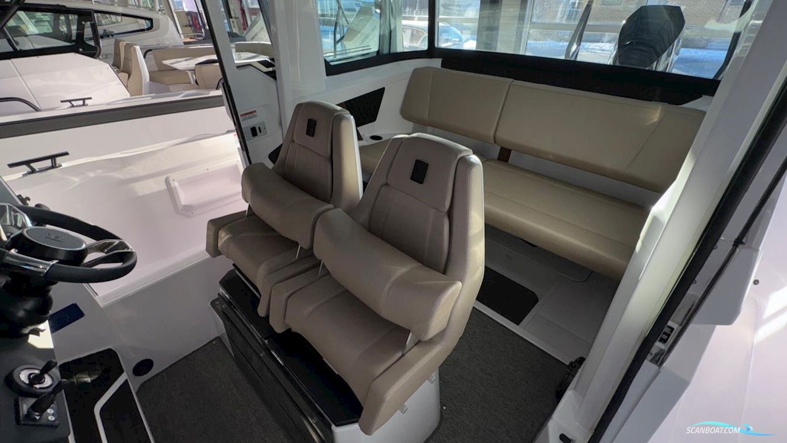 AXOPAR 29 XC Cross Cabin