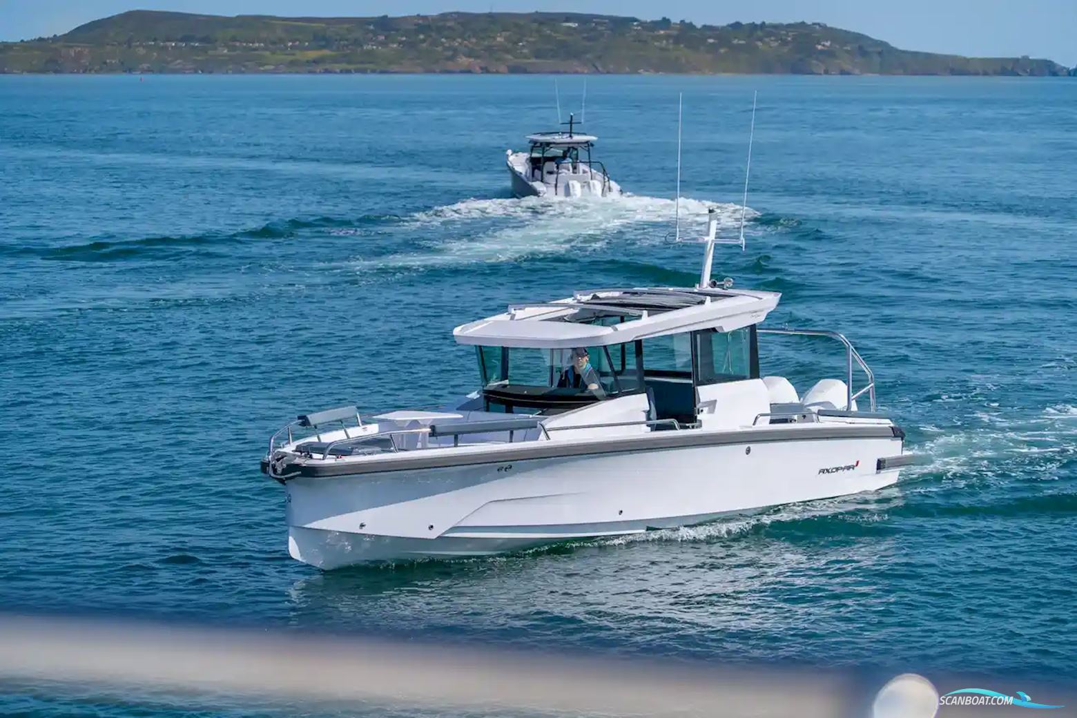Axopar 29 XC Cross Cabin