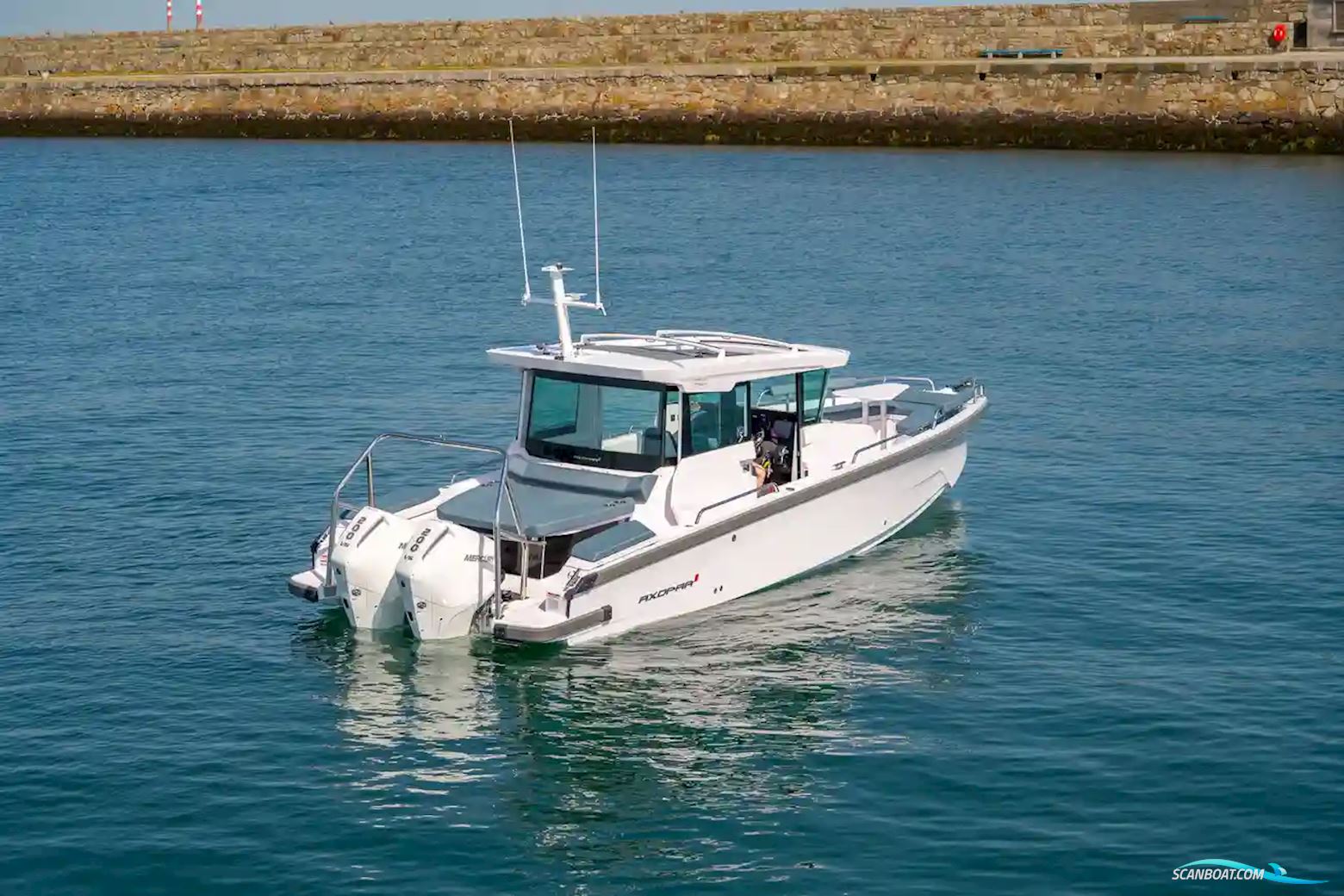 Axopar 29 XC Cross Cabin