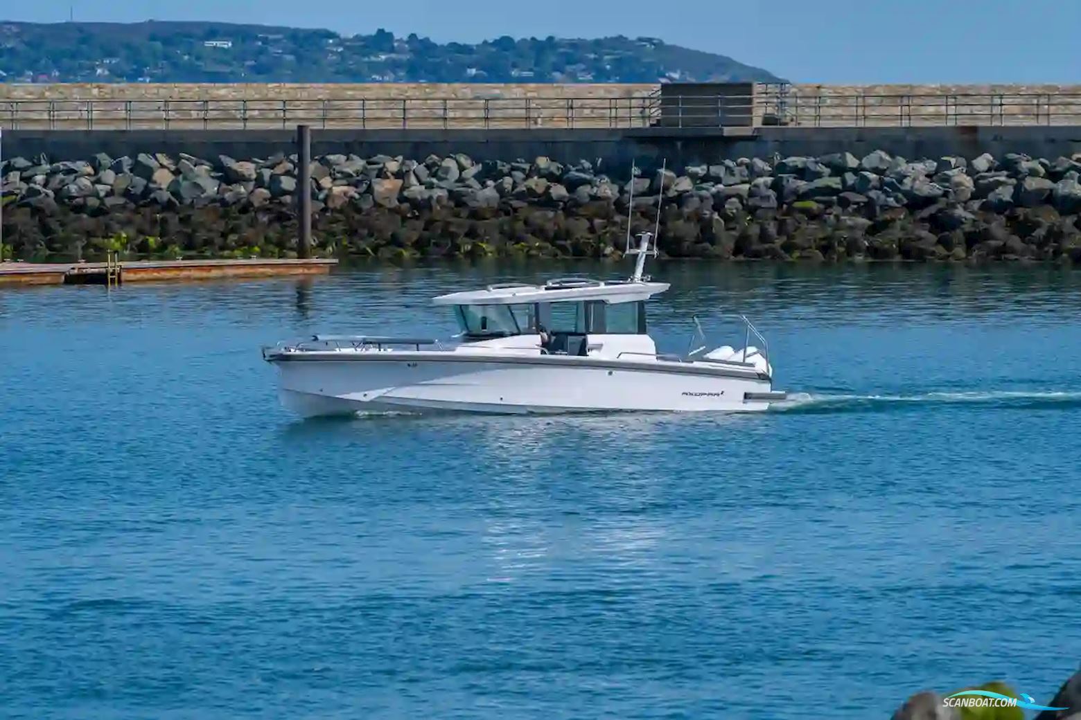 Axopar 29 XC Cross Cabin