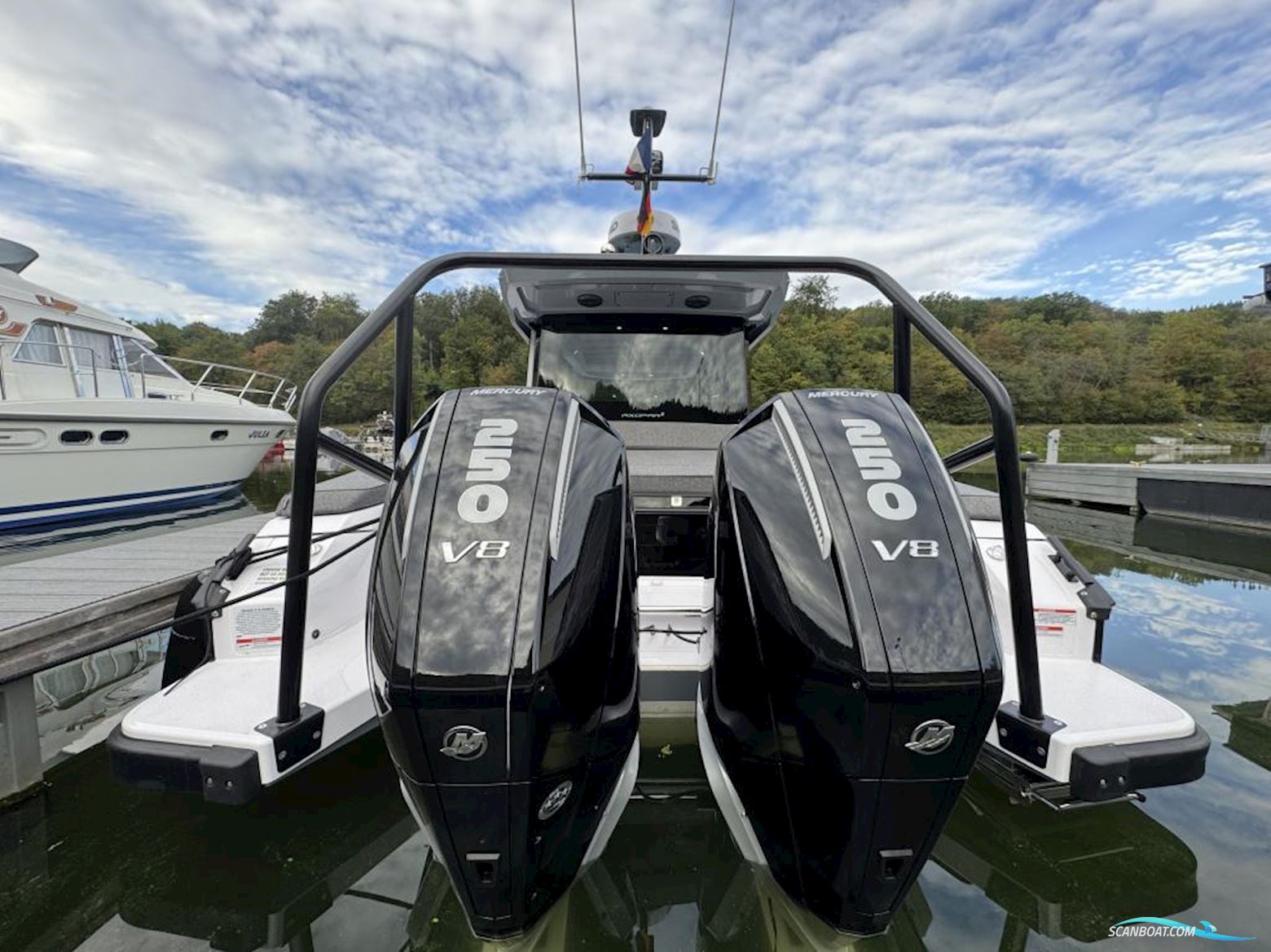 AXOPAR 29 XC Cross Cabin