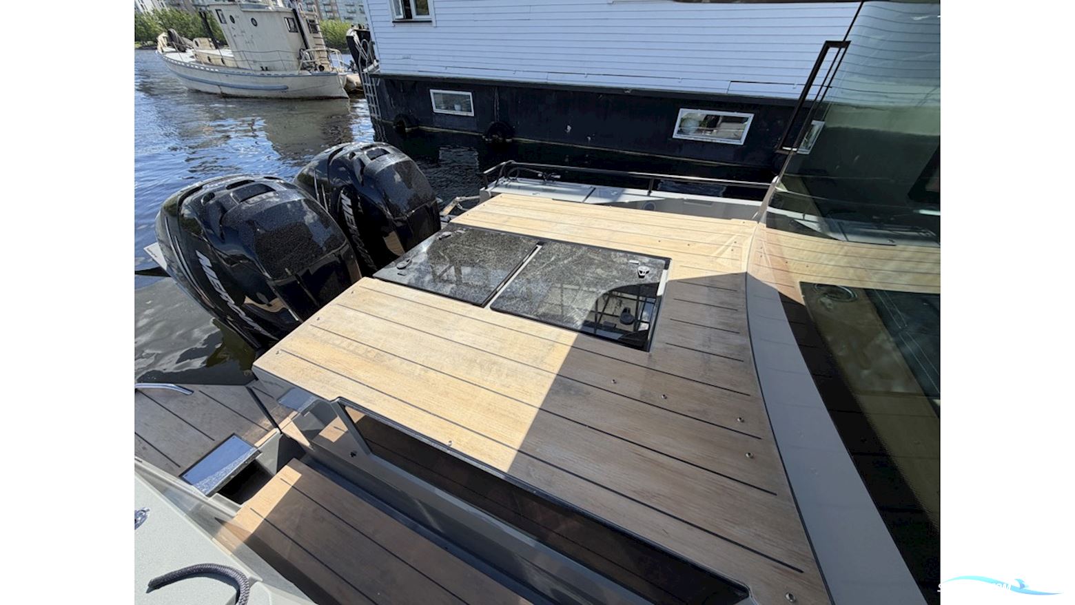 Axopar 37 Aft Cabin