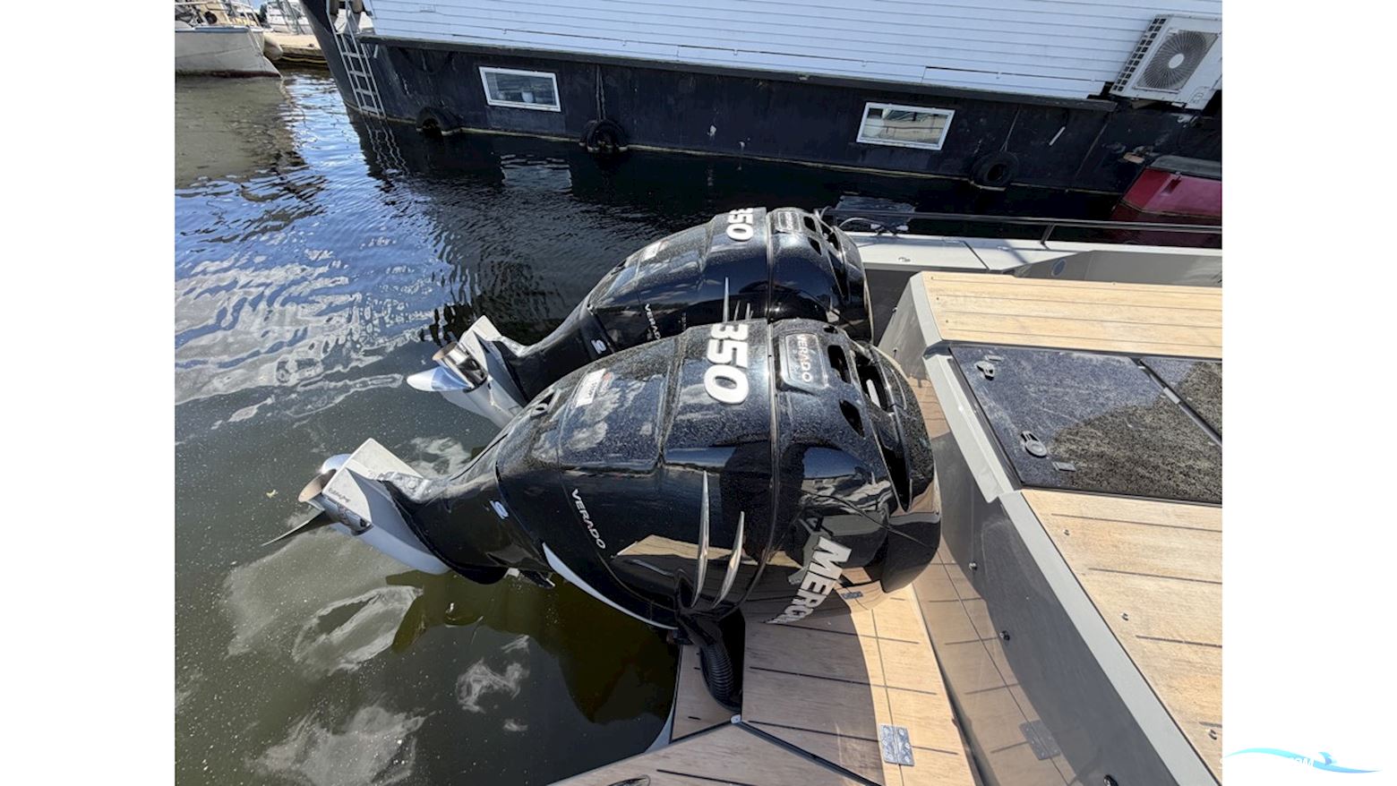 Axopar 37 Aft Cabin