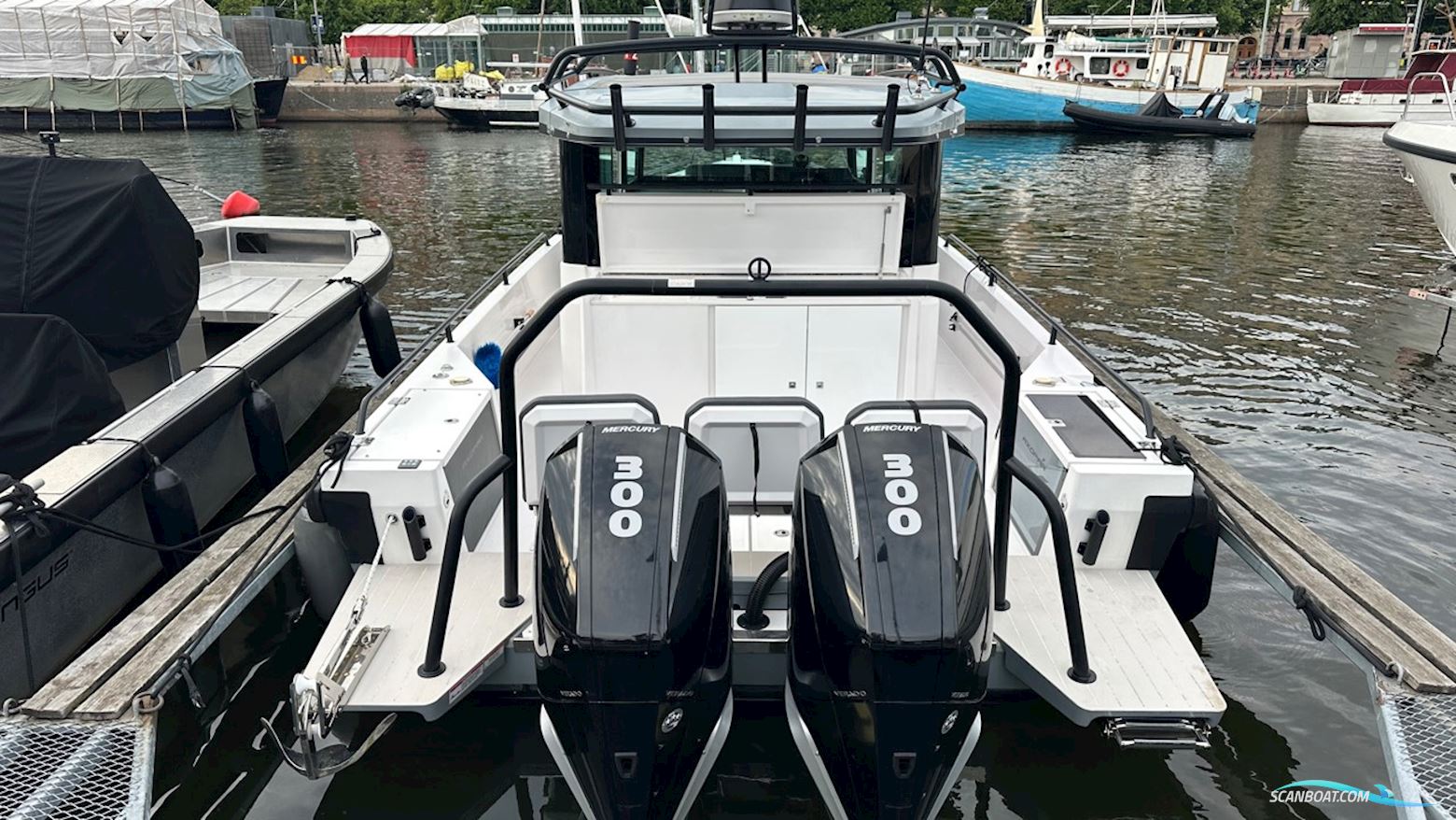 AXOPAR 37 Cabin
