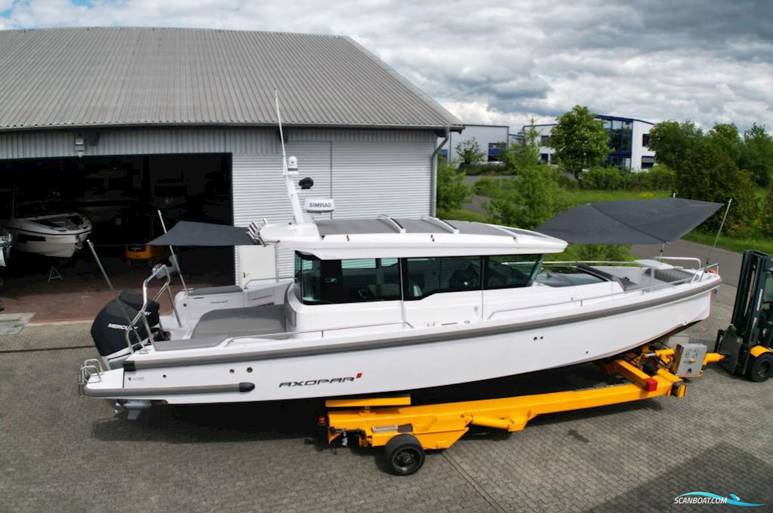 AXOPAR 37 Cross Cabin