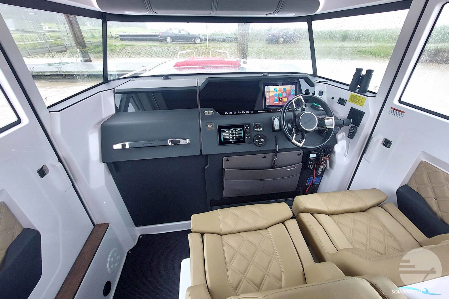AXOPAR 37 Cross Cabin