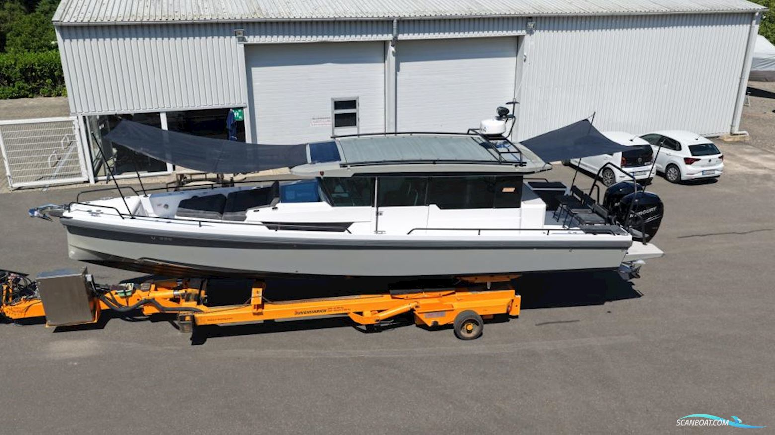 AXOPAR 37 Cross Cabin