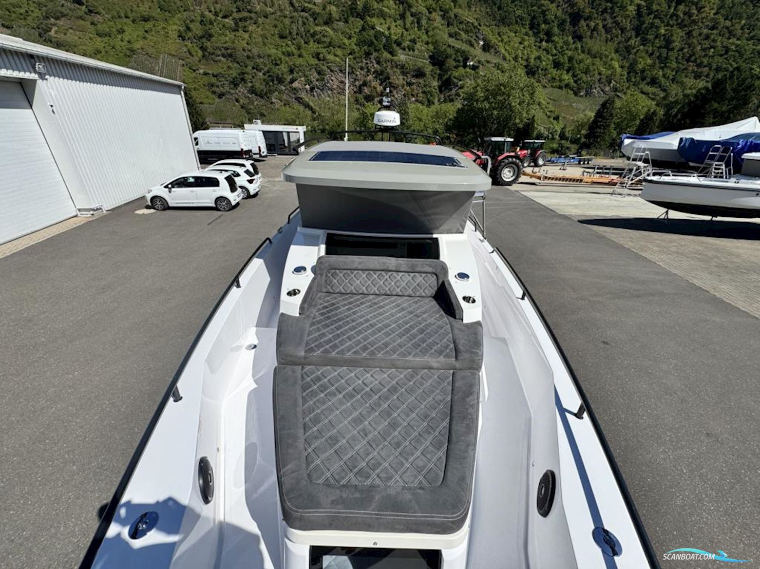 AXOPAR 37 Cross Cabin