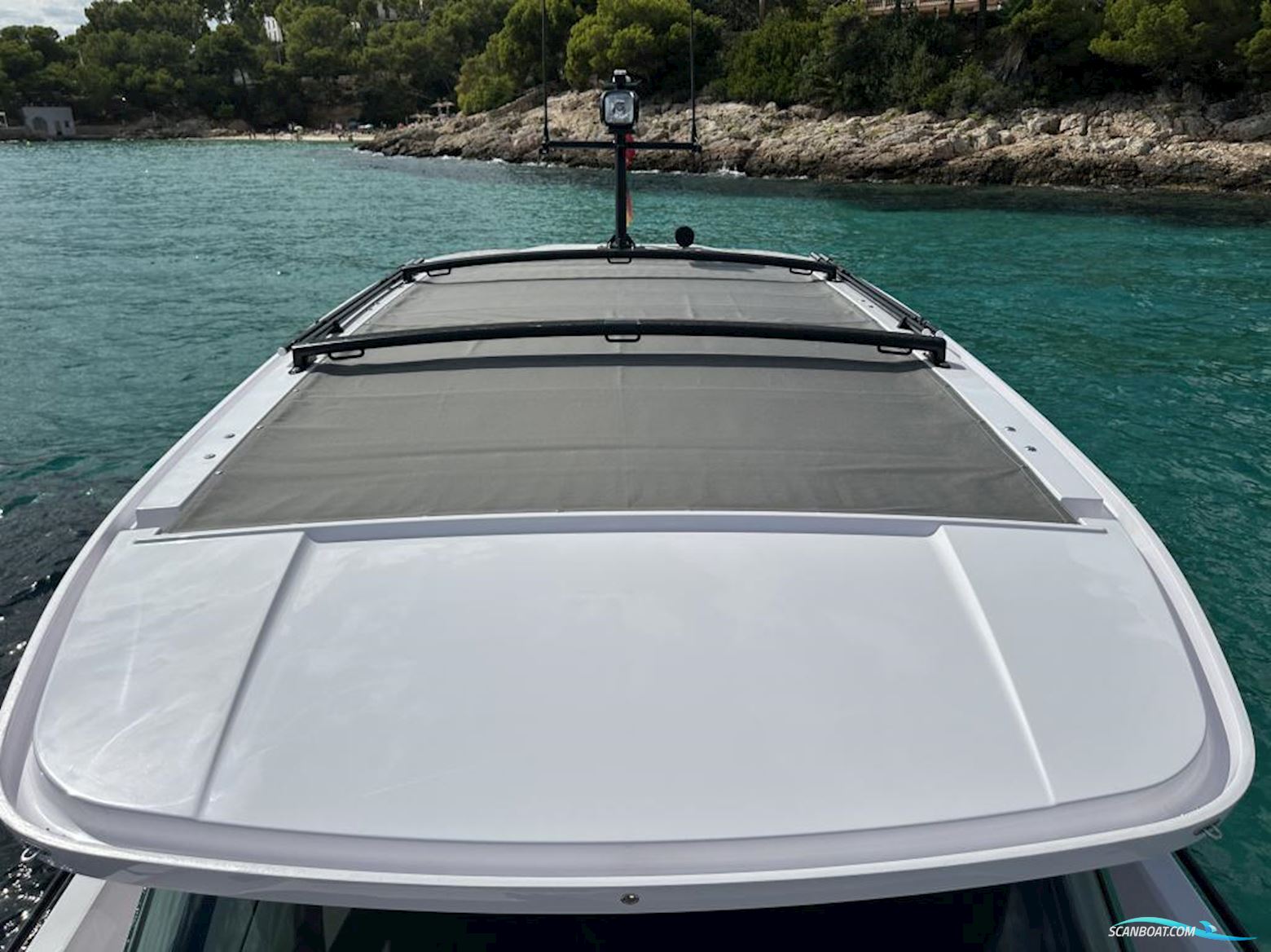 Axopar 37 Sun-Top