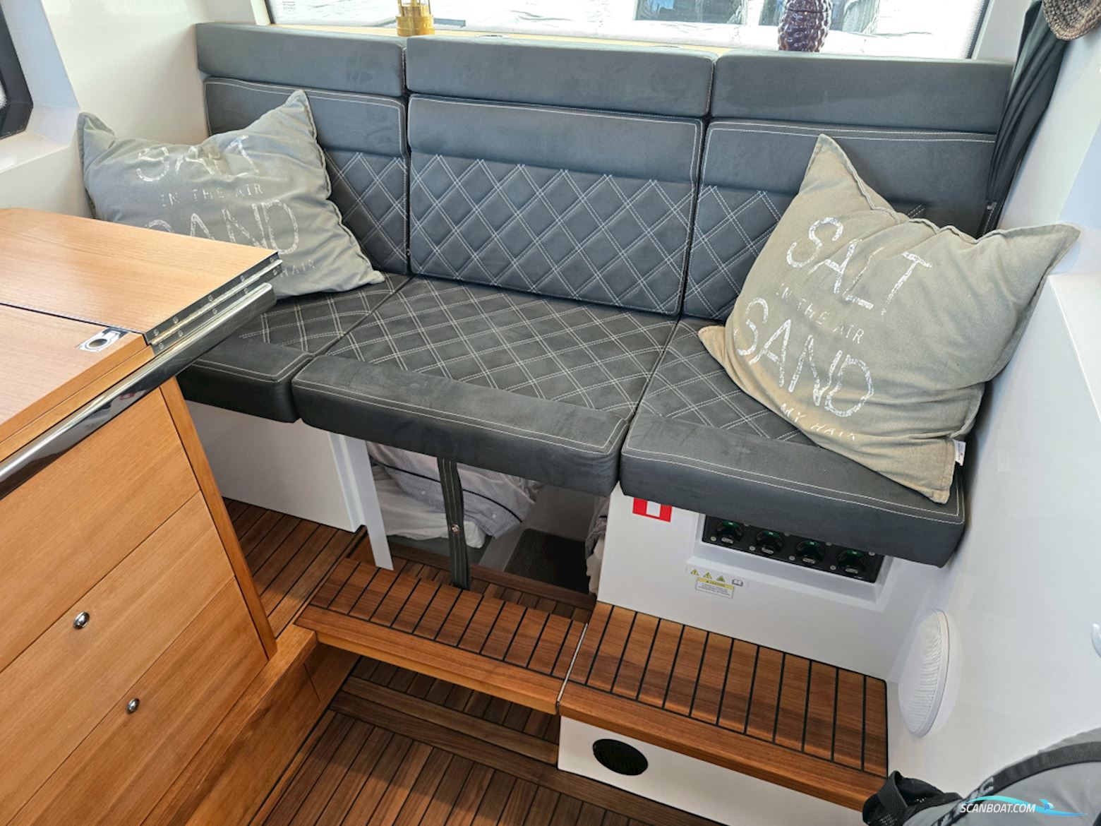 Axopar 37 XC Aft Cabin 2x300hk Mercury Verado XL