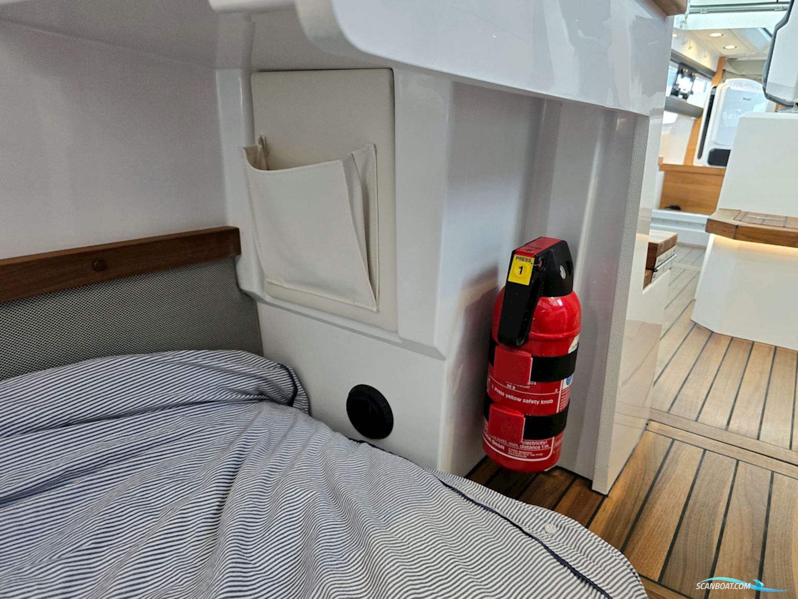 Axopar 37 XC Aft Cabin 2x300hk Mercury Verado XL