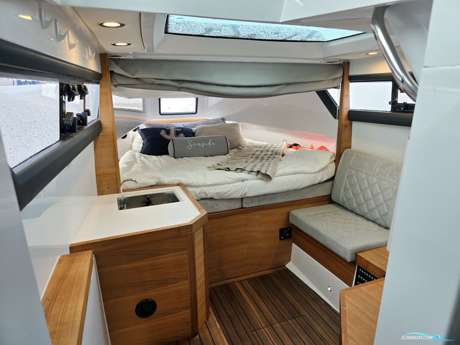 Axopar 37 XC Aft Cabin 2x300hk Mercury Verado XL