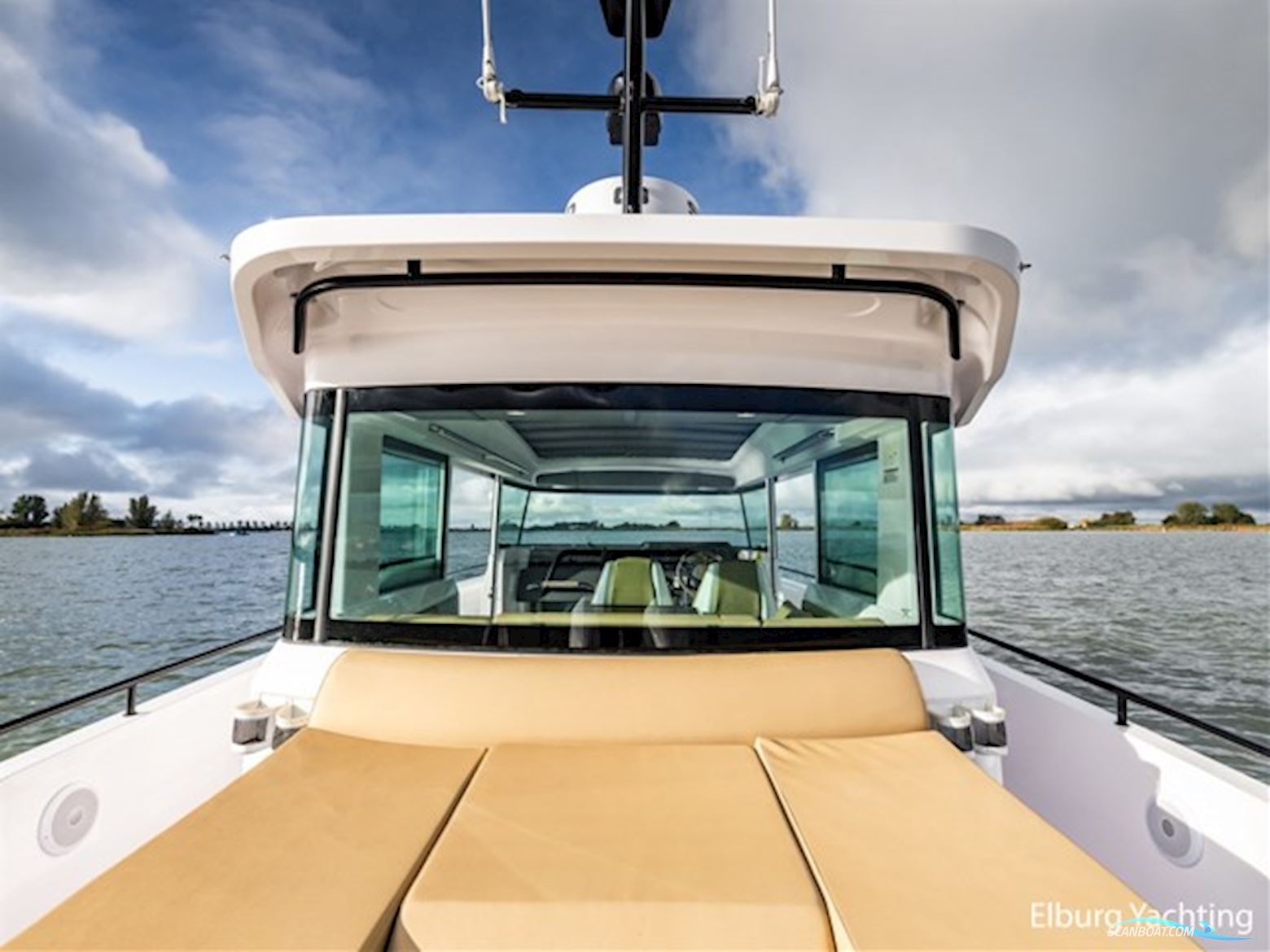 Axopar 37 XC Cross Cabin - Brabus 