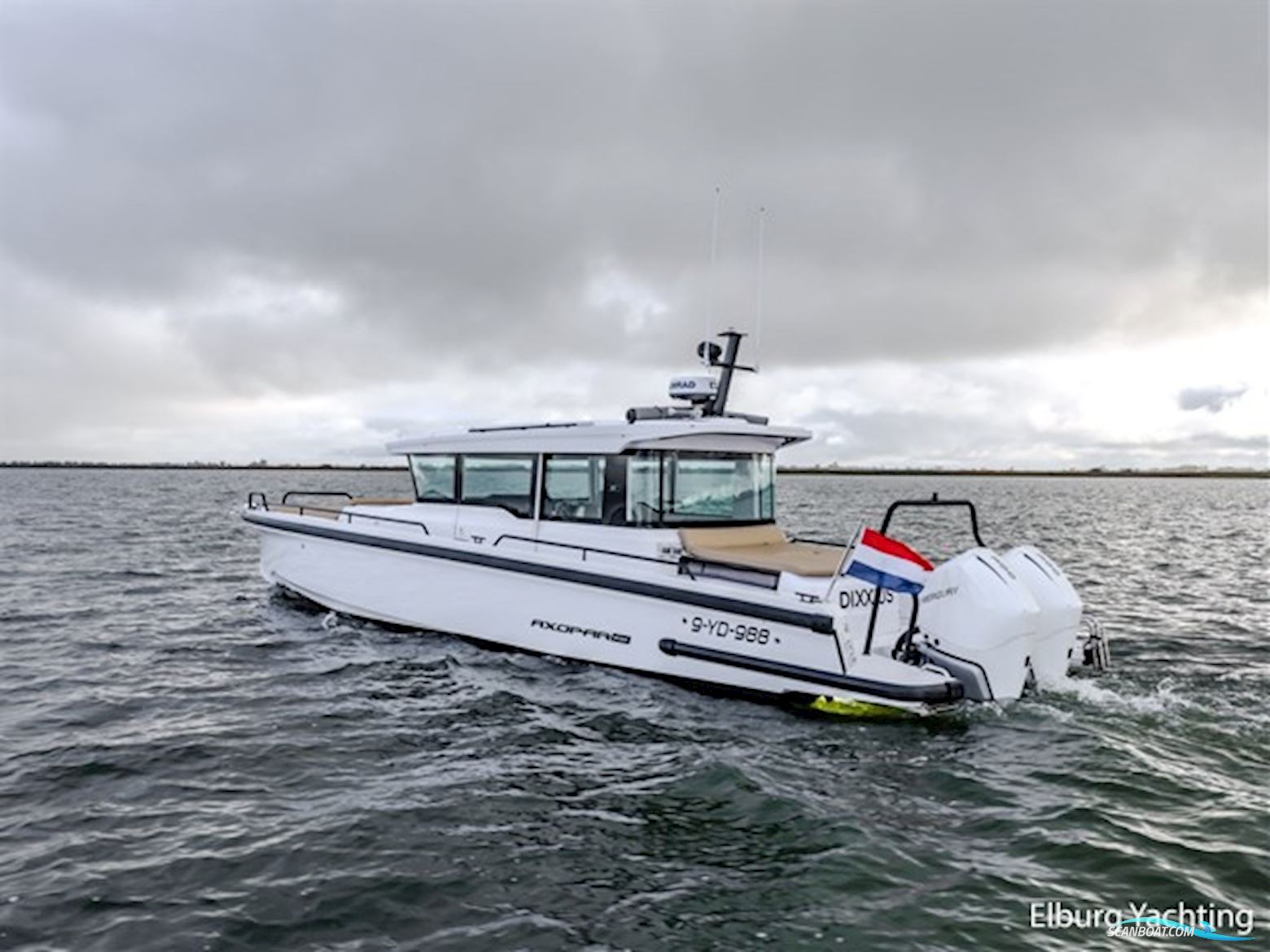 Axopar 37 XC Cross Cabin - Brabus 