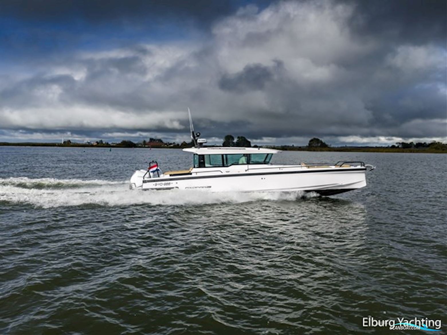 Axopar 37 XC Cross Cabin - Brabus 