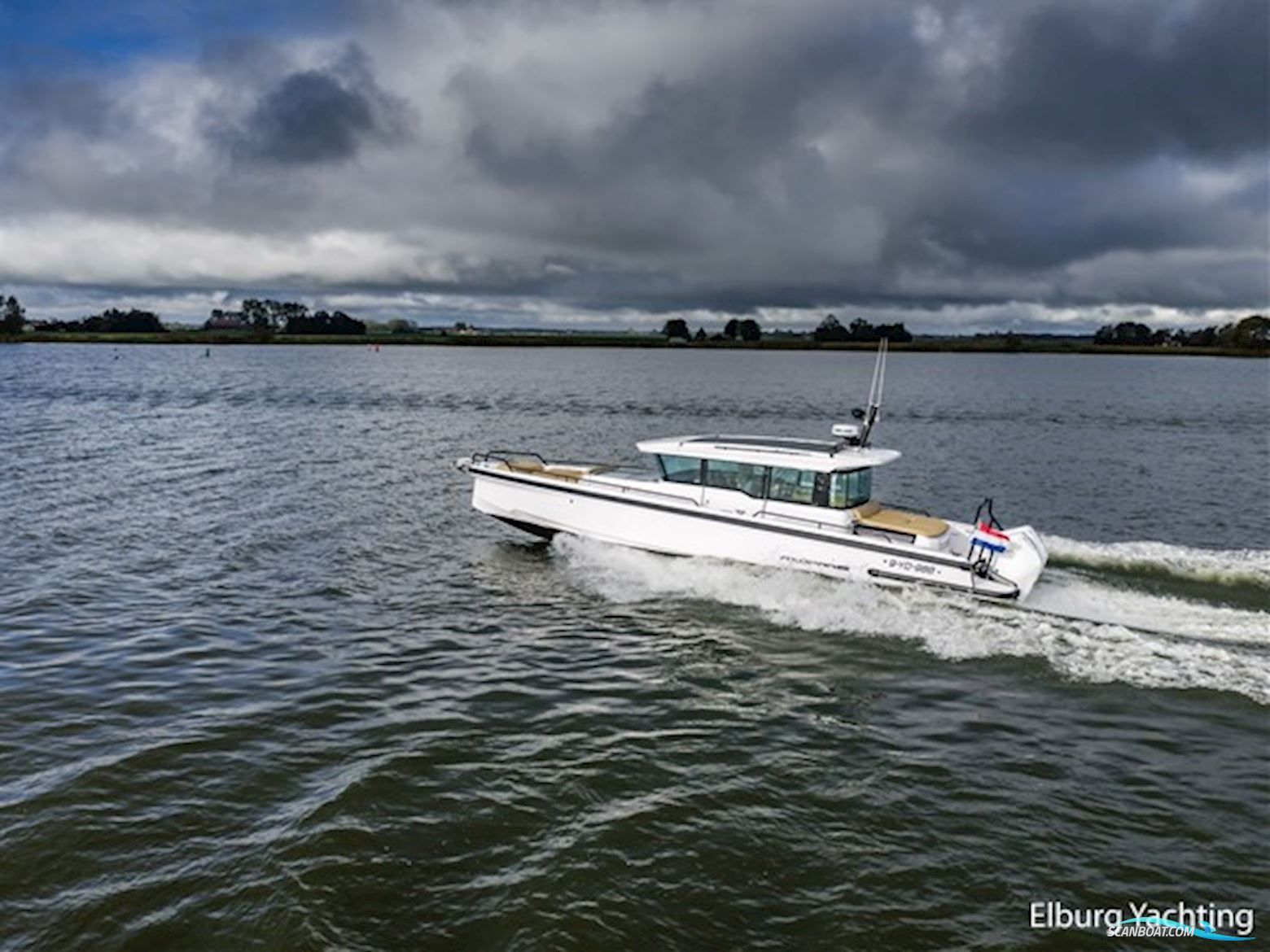 Axopar 37 XC Cross Cabin - Brabus 