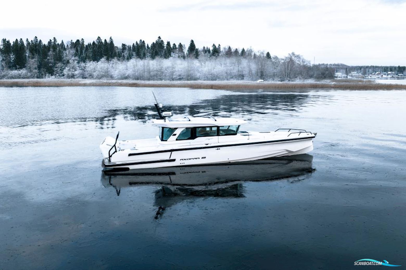 Axopar 38 Cross Cabin