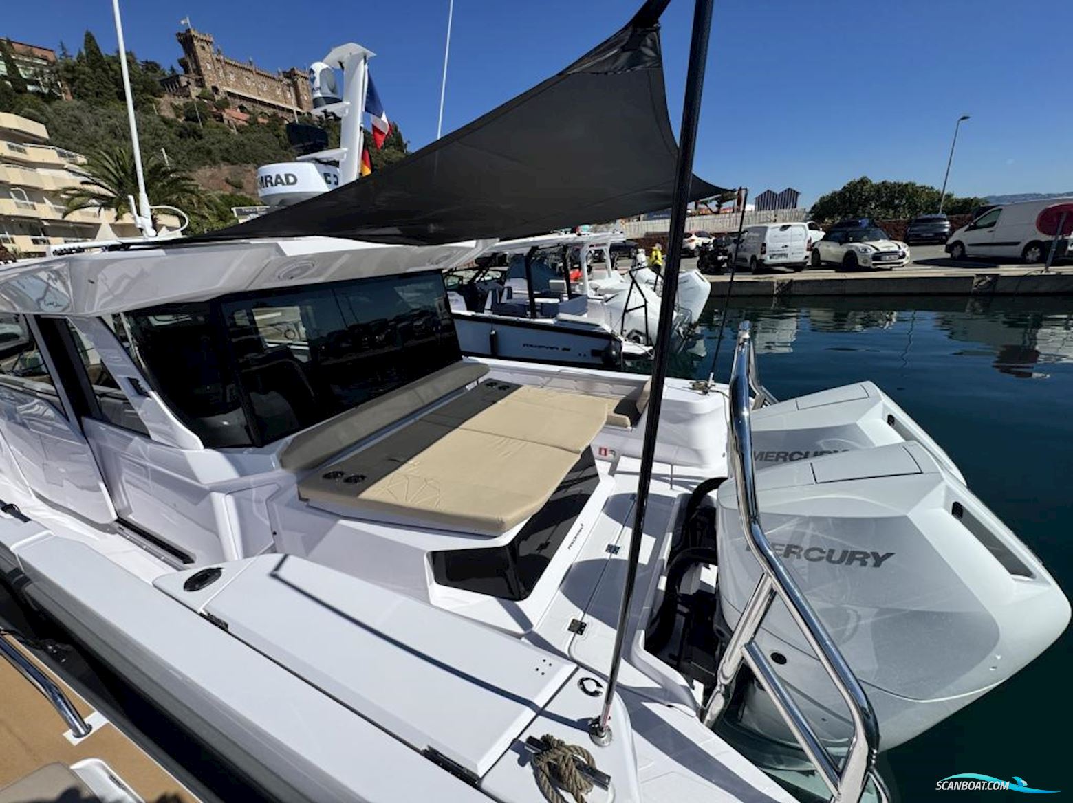AXOPAR 38 XC Cross Cabin