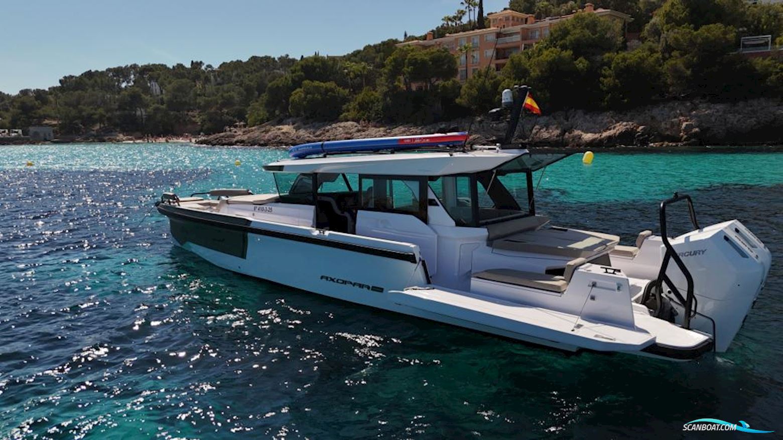 AXOPAR 38 XC Cross Cabin