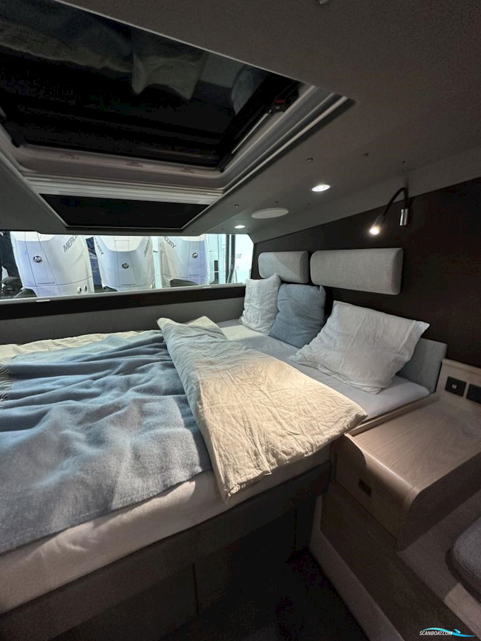 Axopar 45 Cross Cabin - Reserviert