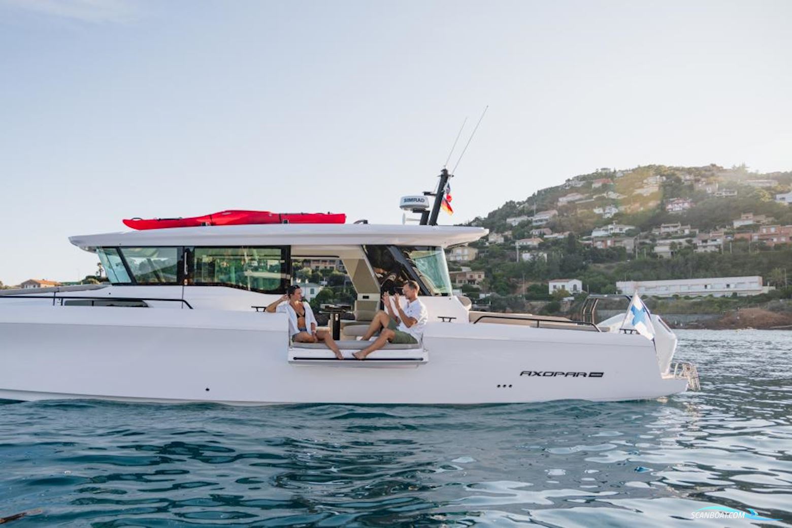 Axopar 45 Cross Cabin - Reserviert