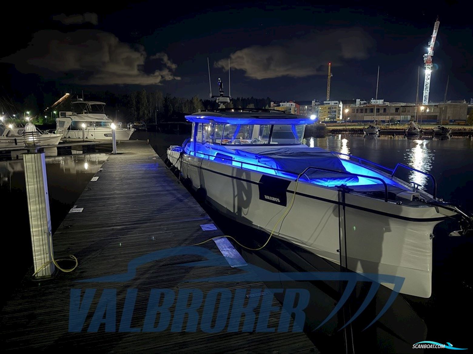 Axopar 45 Cross Cabin