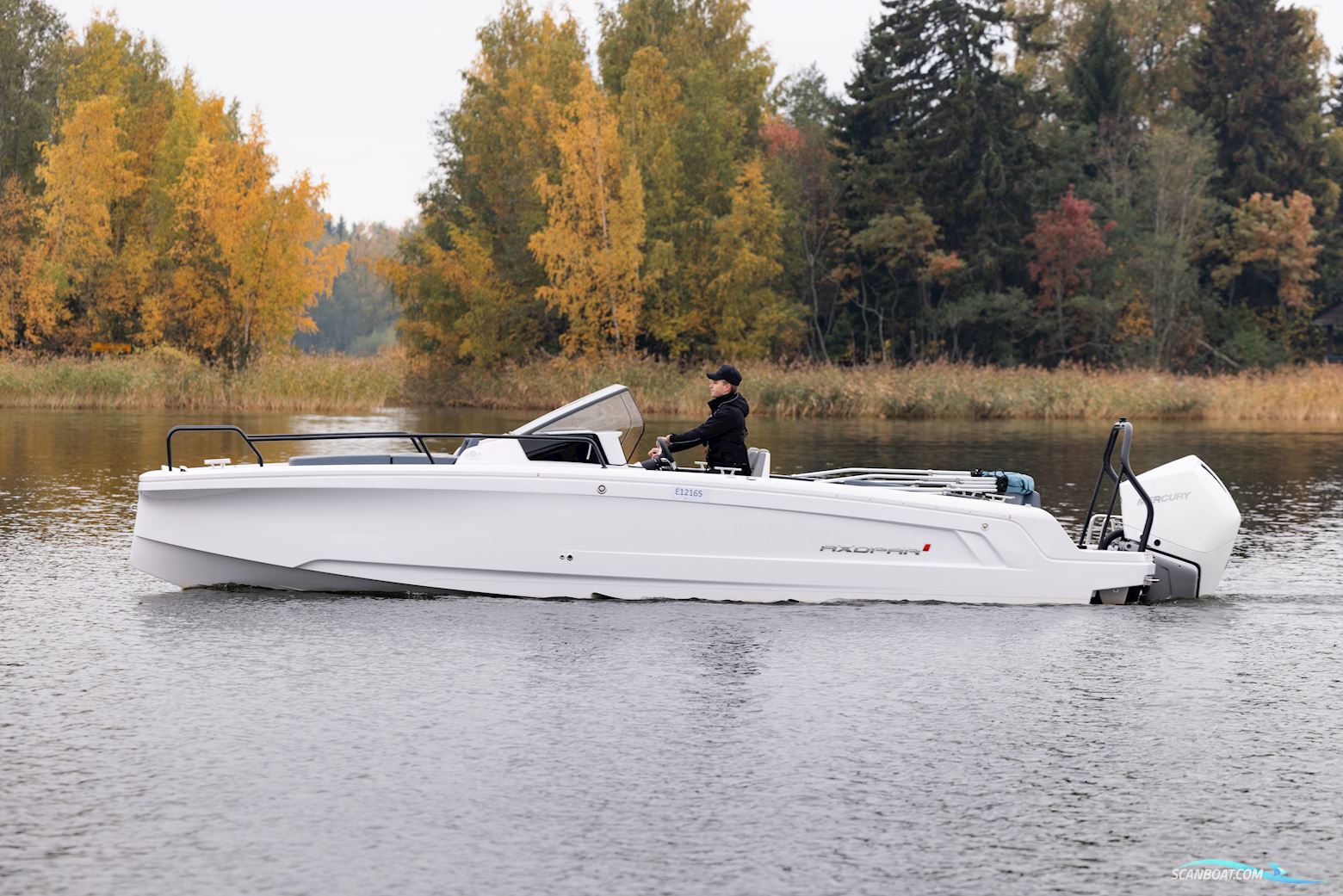 Axopar Yachts 25 Cross Bow