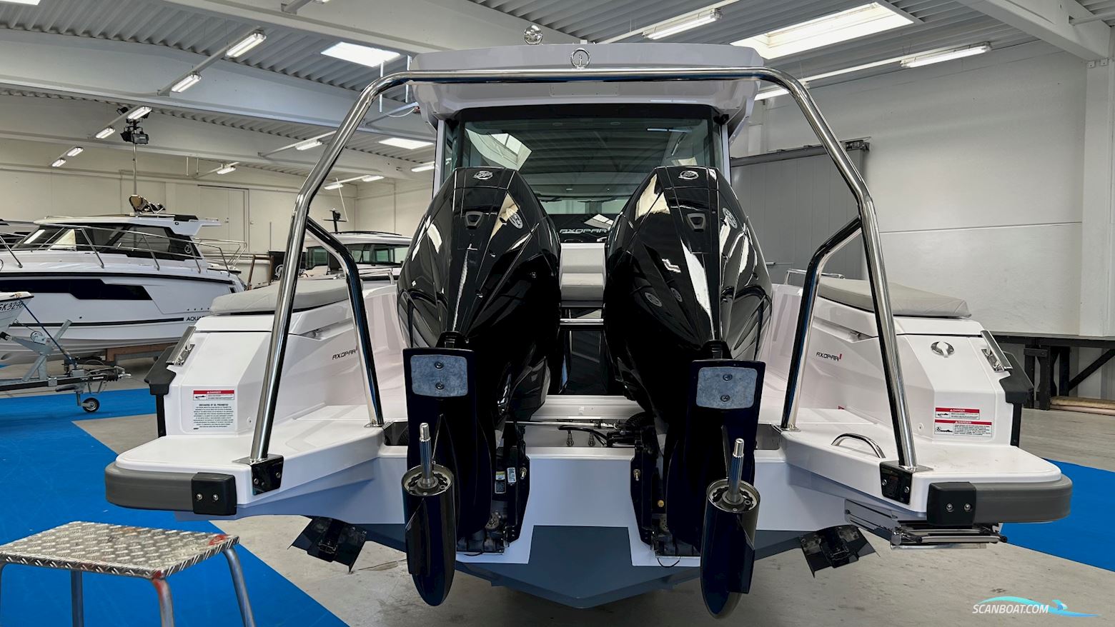 Axopar Yachts 29 XC Cross Cabin