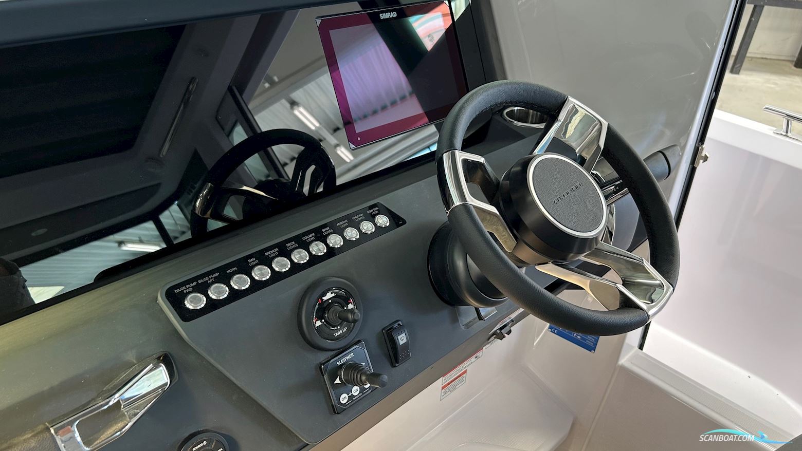 Axopar Yachts 29 XC Cross Cabin