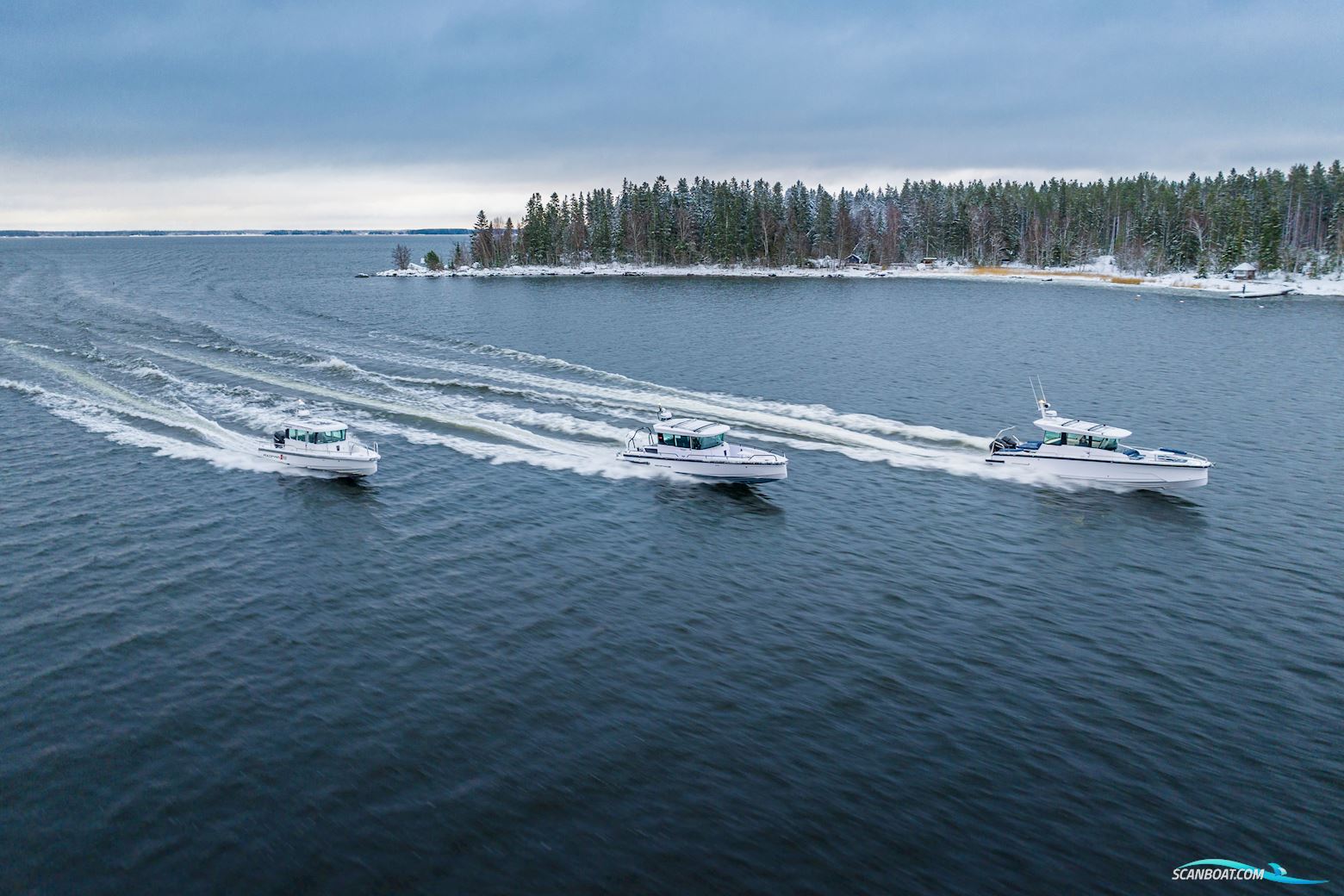 Axopar Yachts 29 XC Cross Cabin