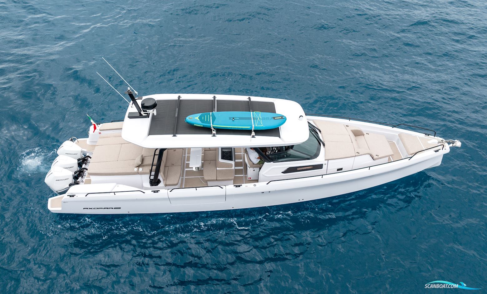 Axopar Yachts 45 Sun-Top