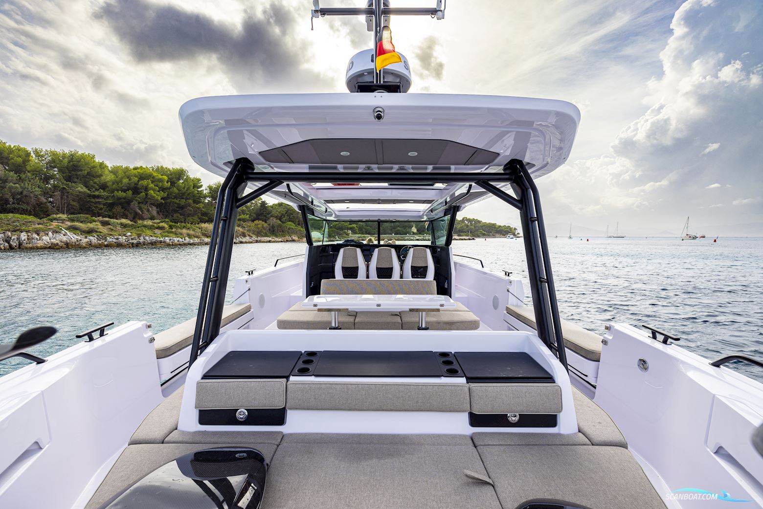 Axopar Yachts Axopar 45 Cross Top