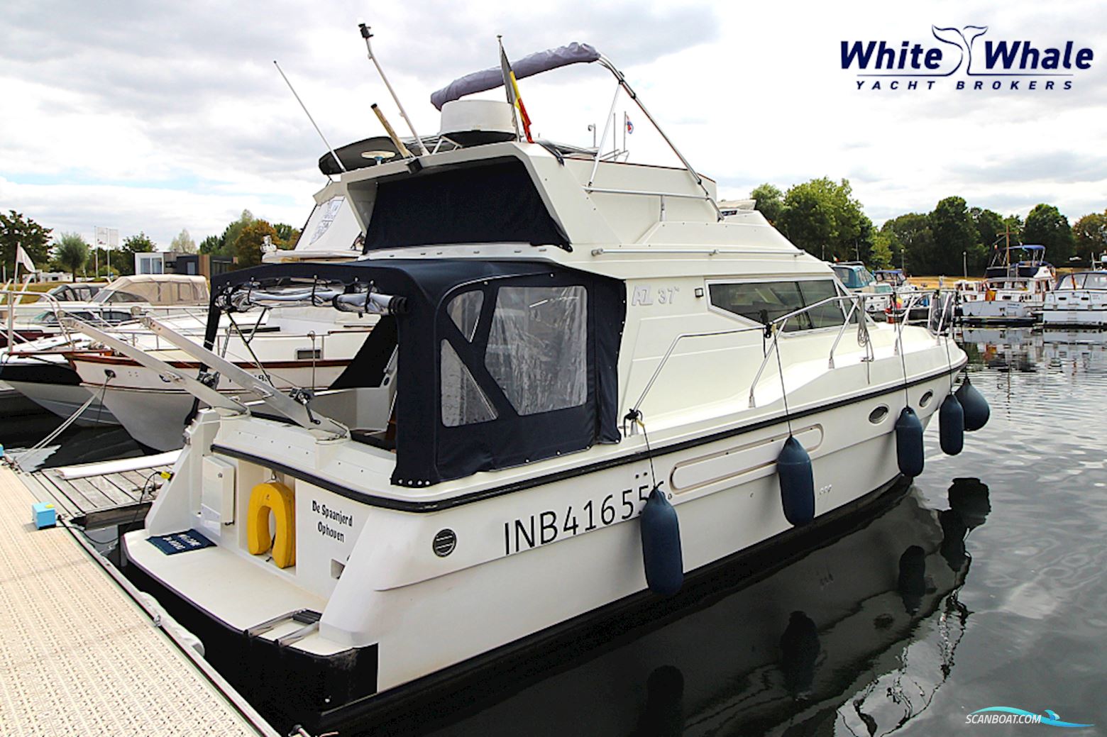 Azimut 37 Fly