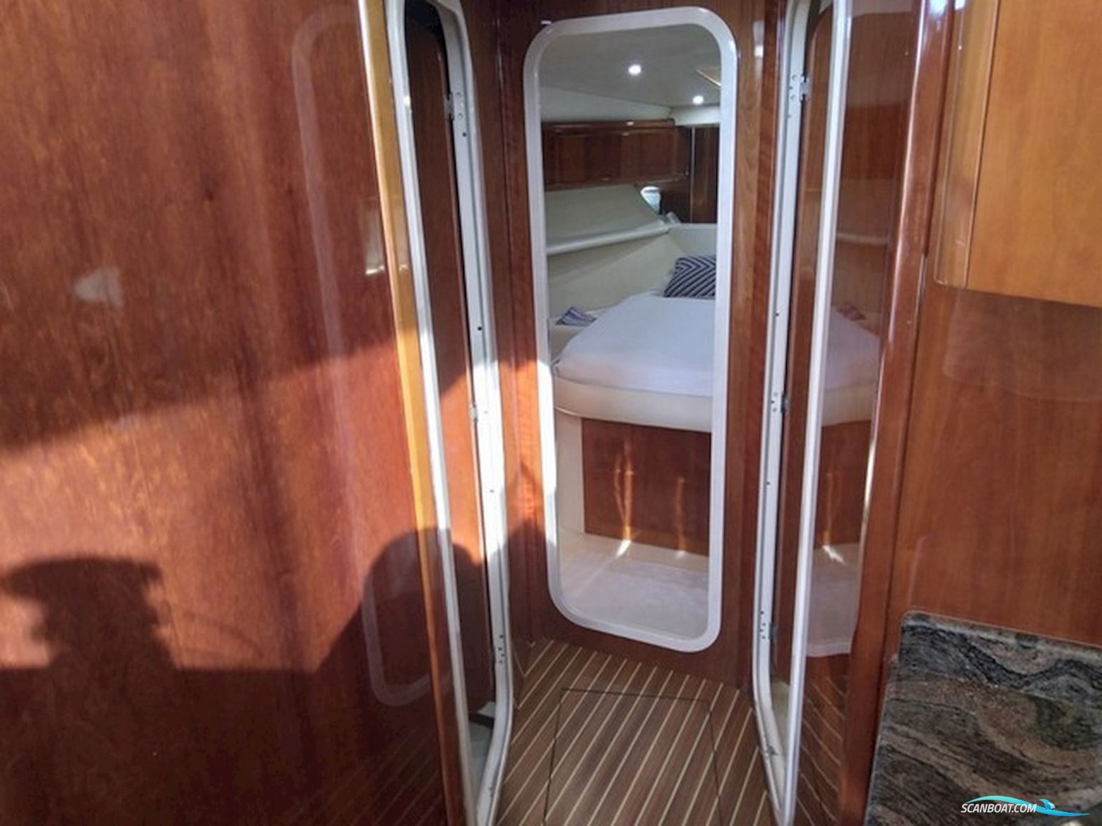 Azimut 40