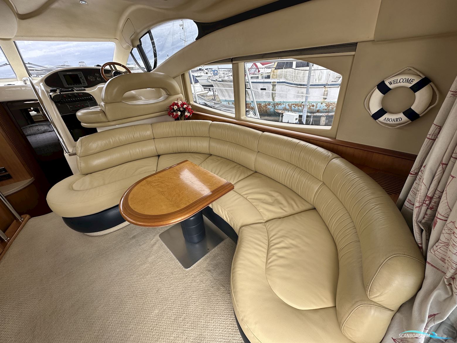 Azimut 42