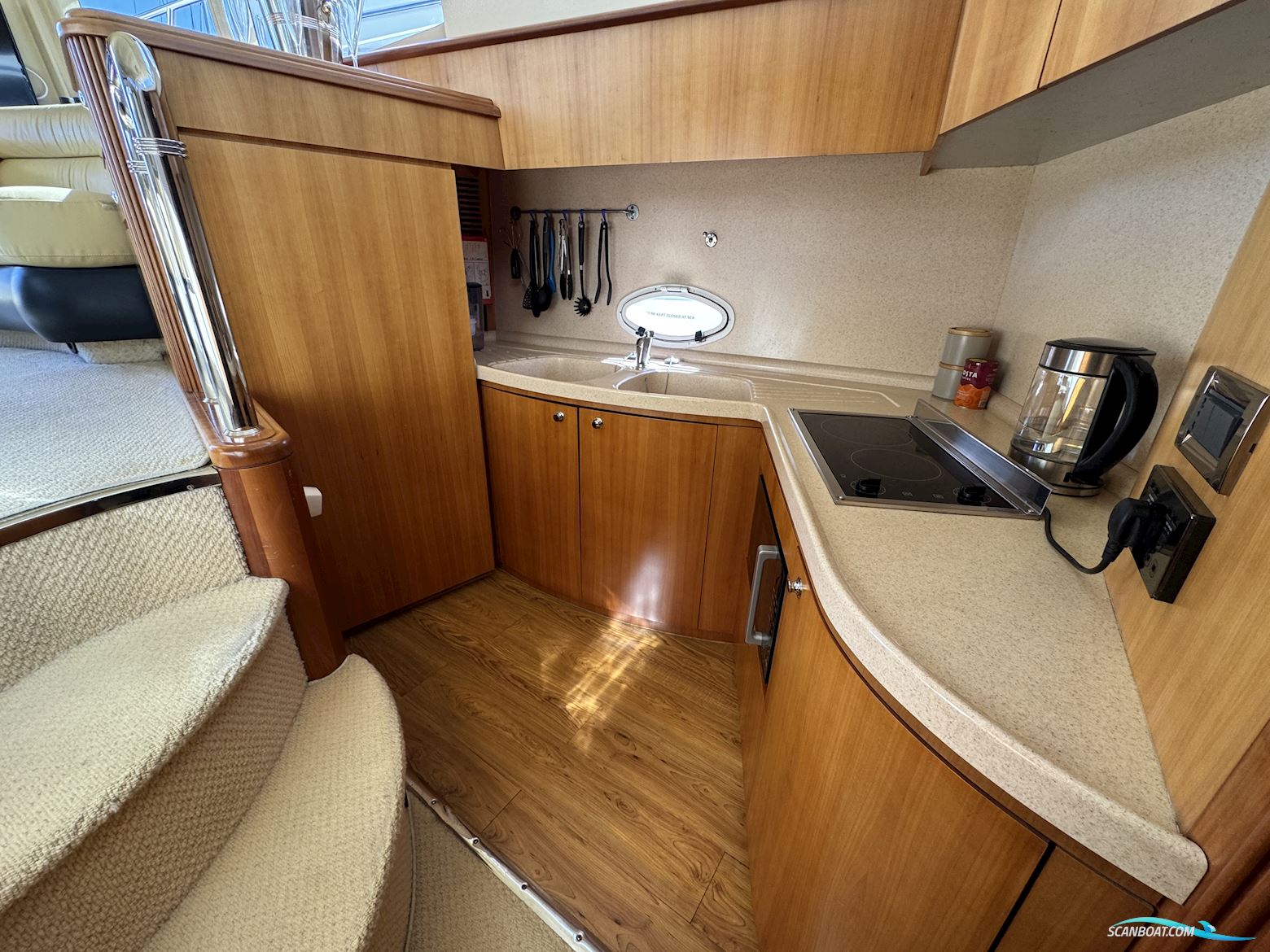 Azimut 42
