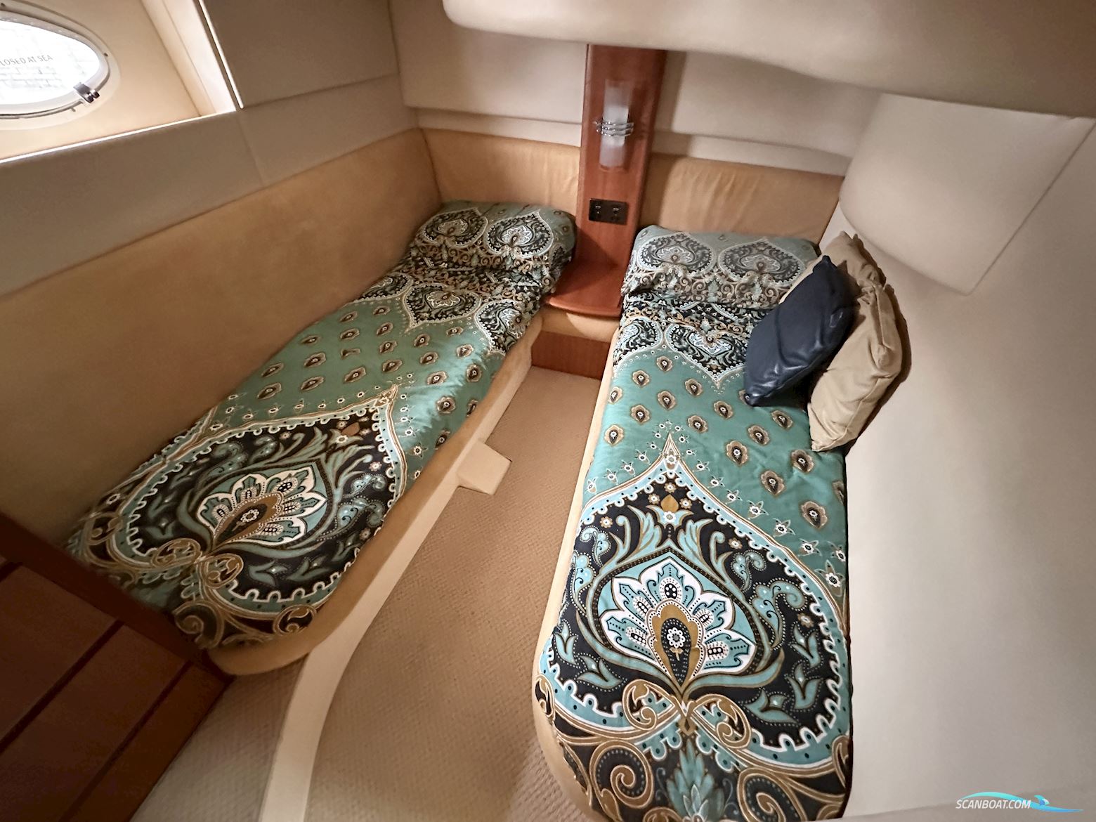 Azimut 42