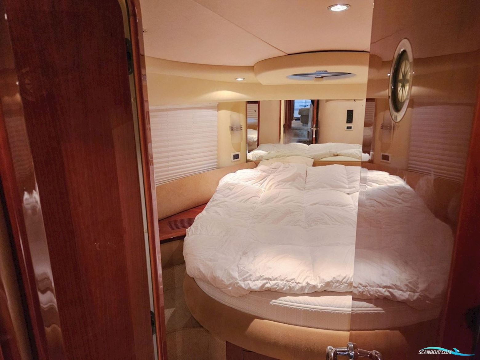 Azimut 42