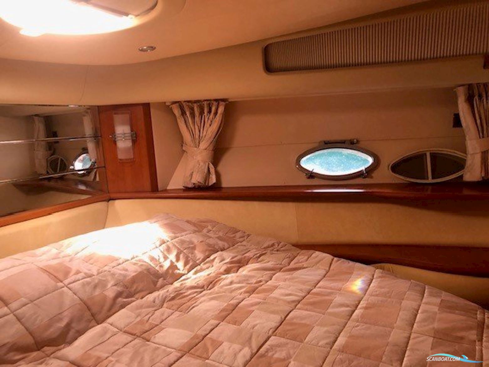 Azimut 46 FLY - 600 STD. - 3 KAB.