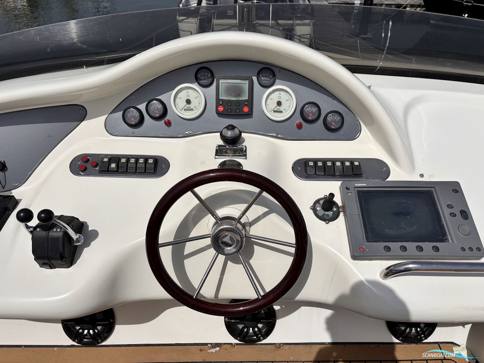 Azimut 46 Fly