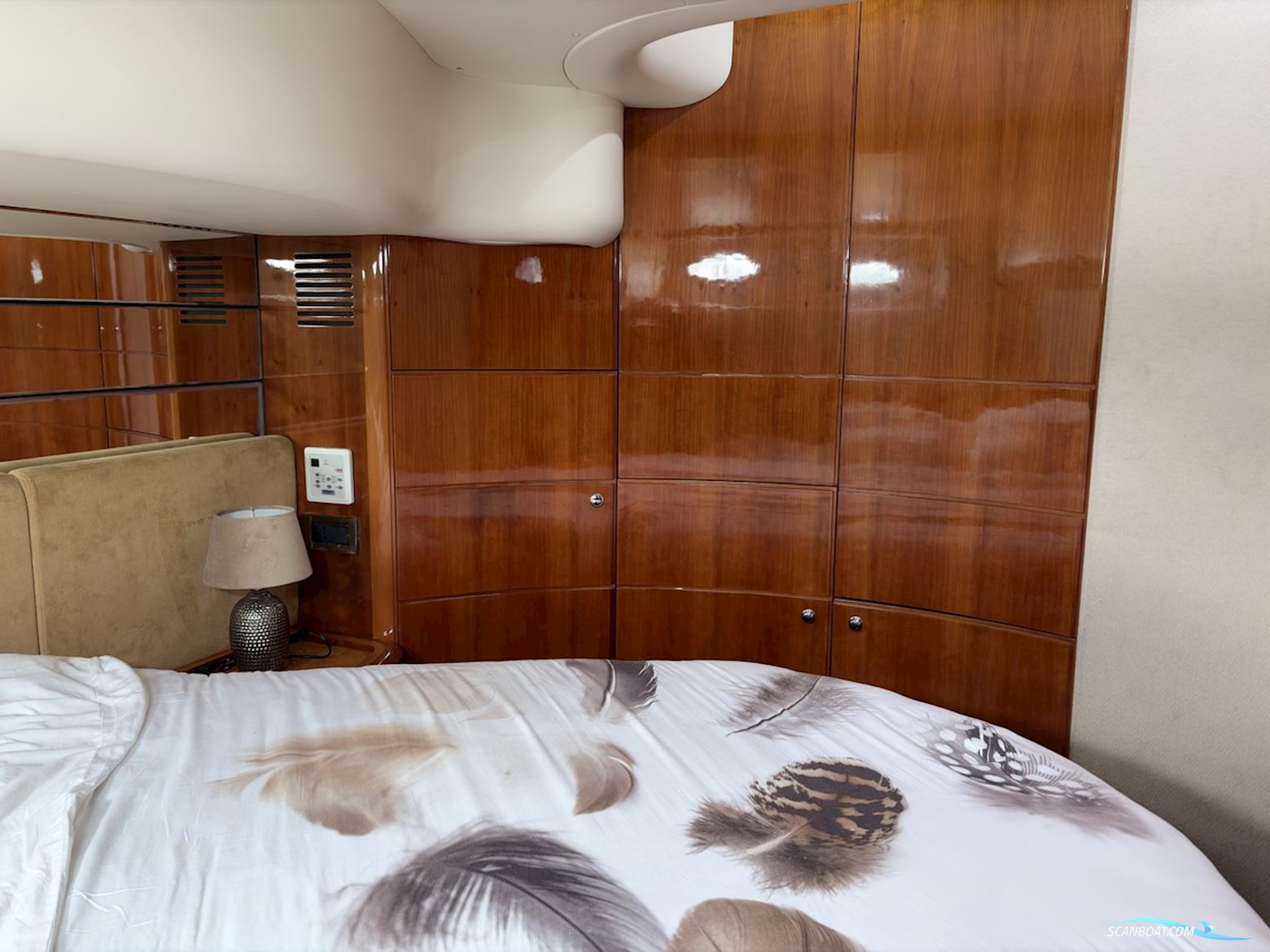 Azimut 46 Fly