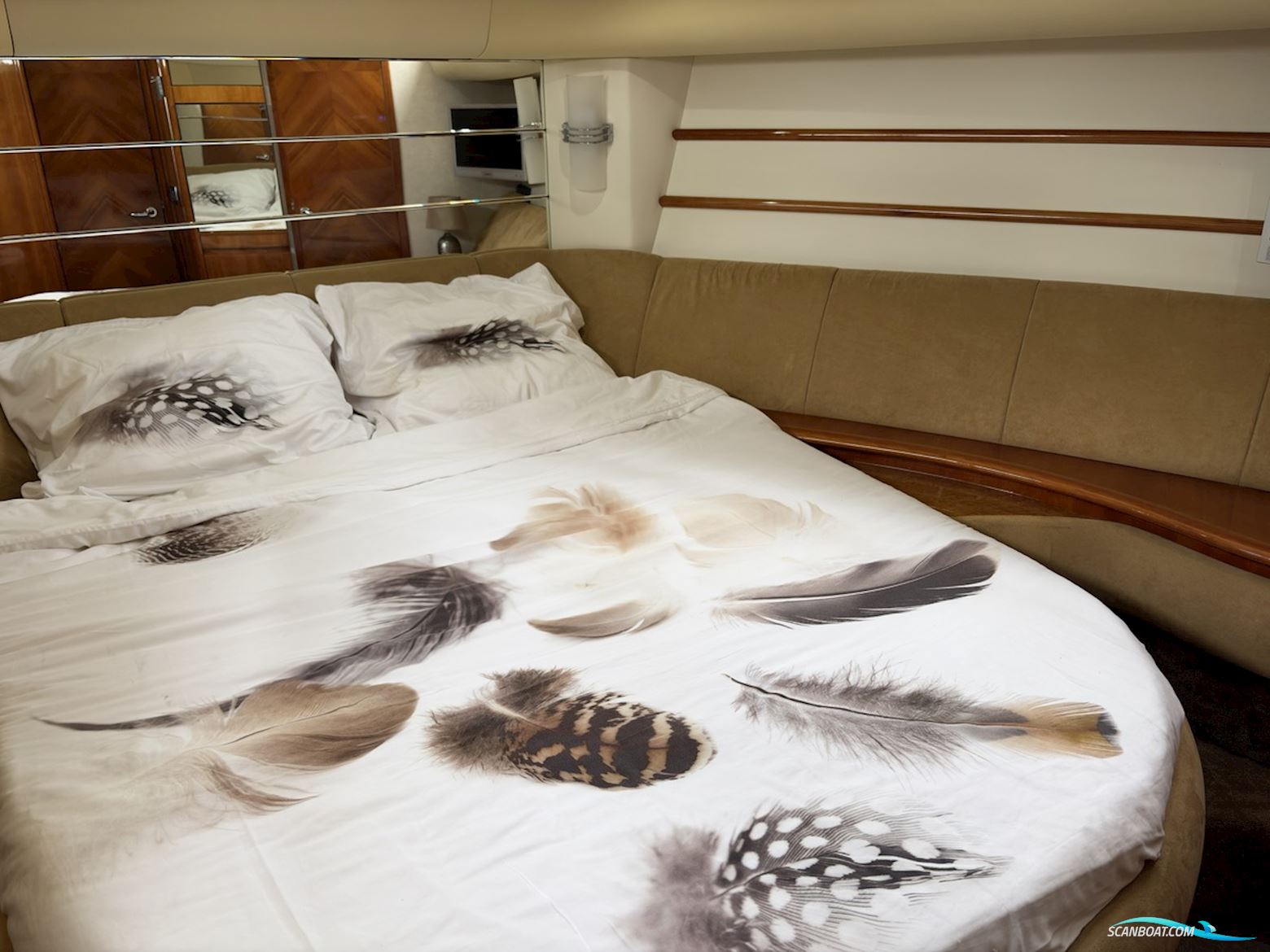 Azimut 46 Fly