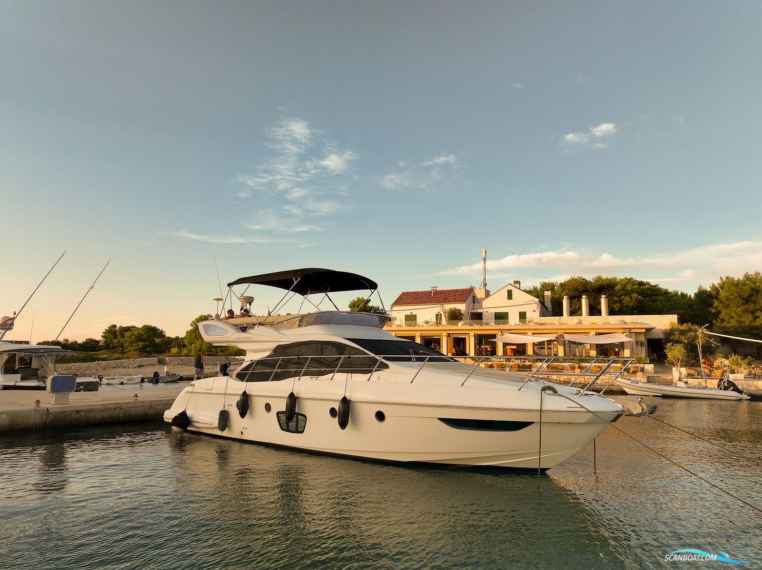 Azimut 47