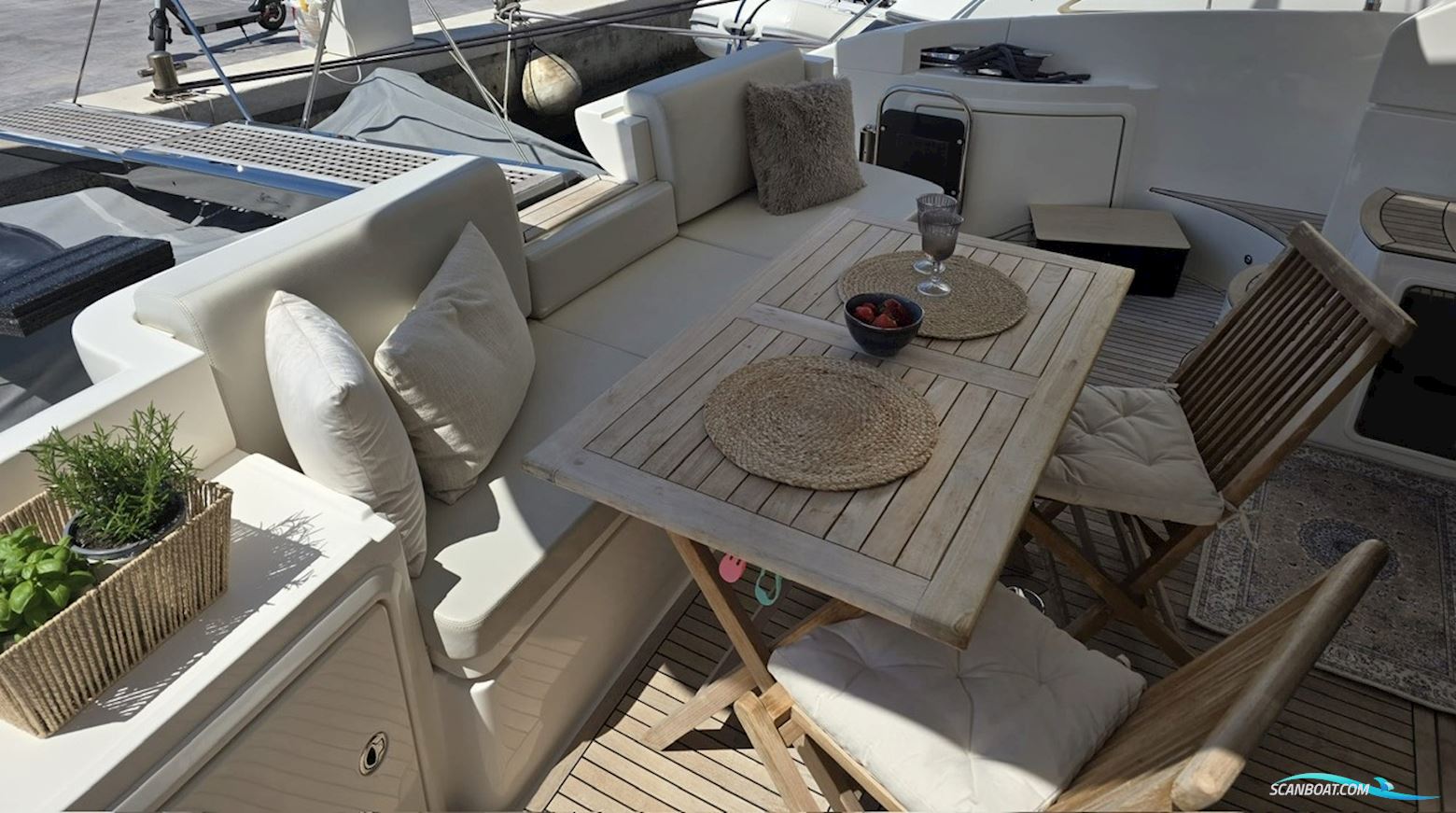 Azimut 47