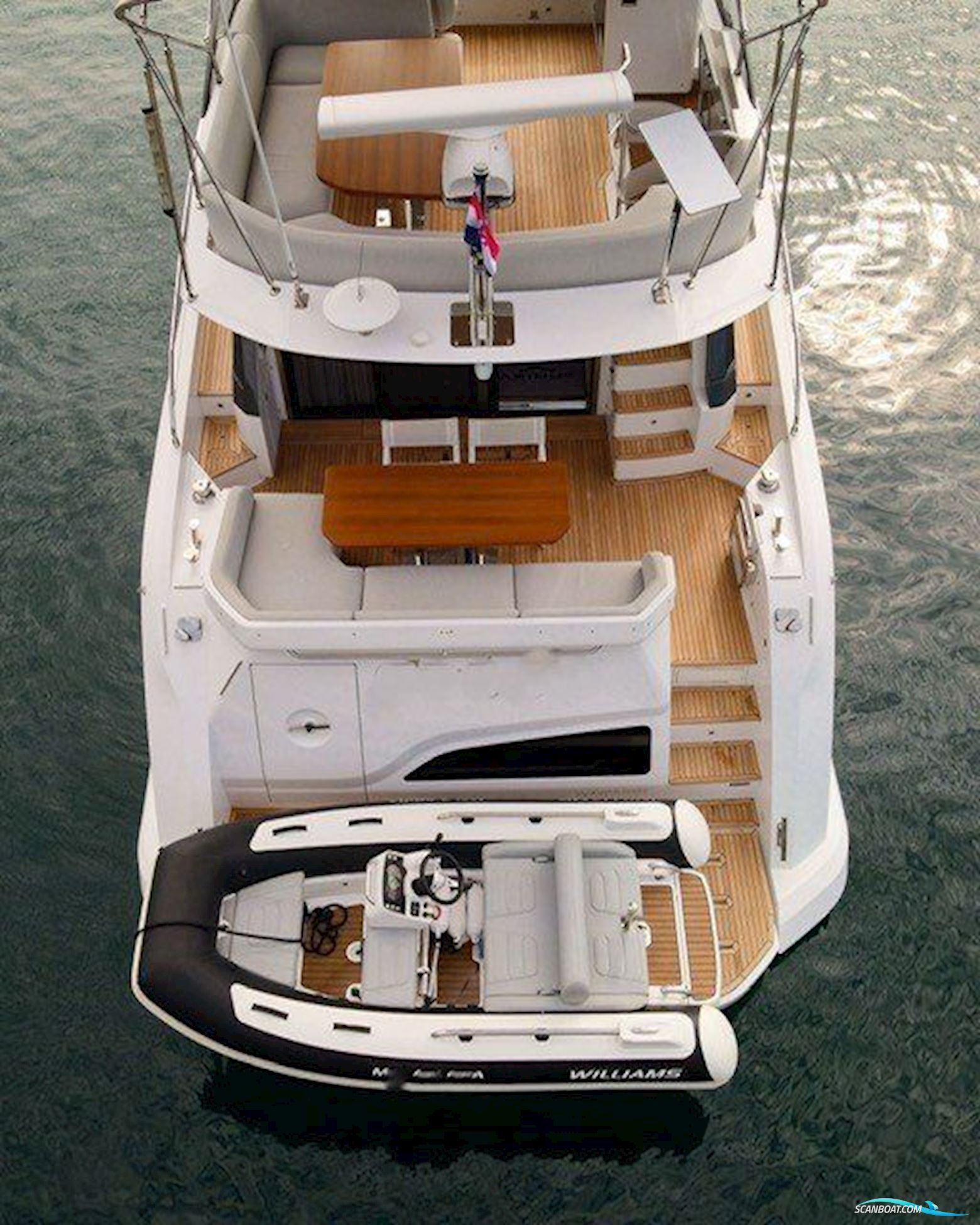 Azimut 53 Fly