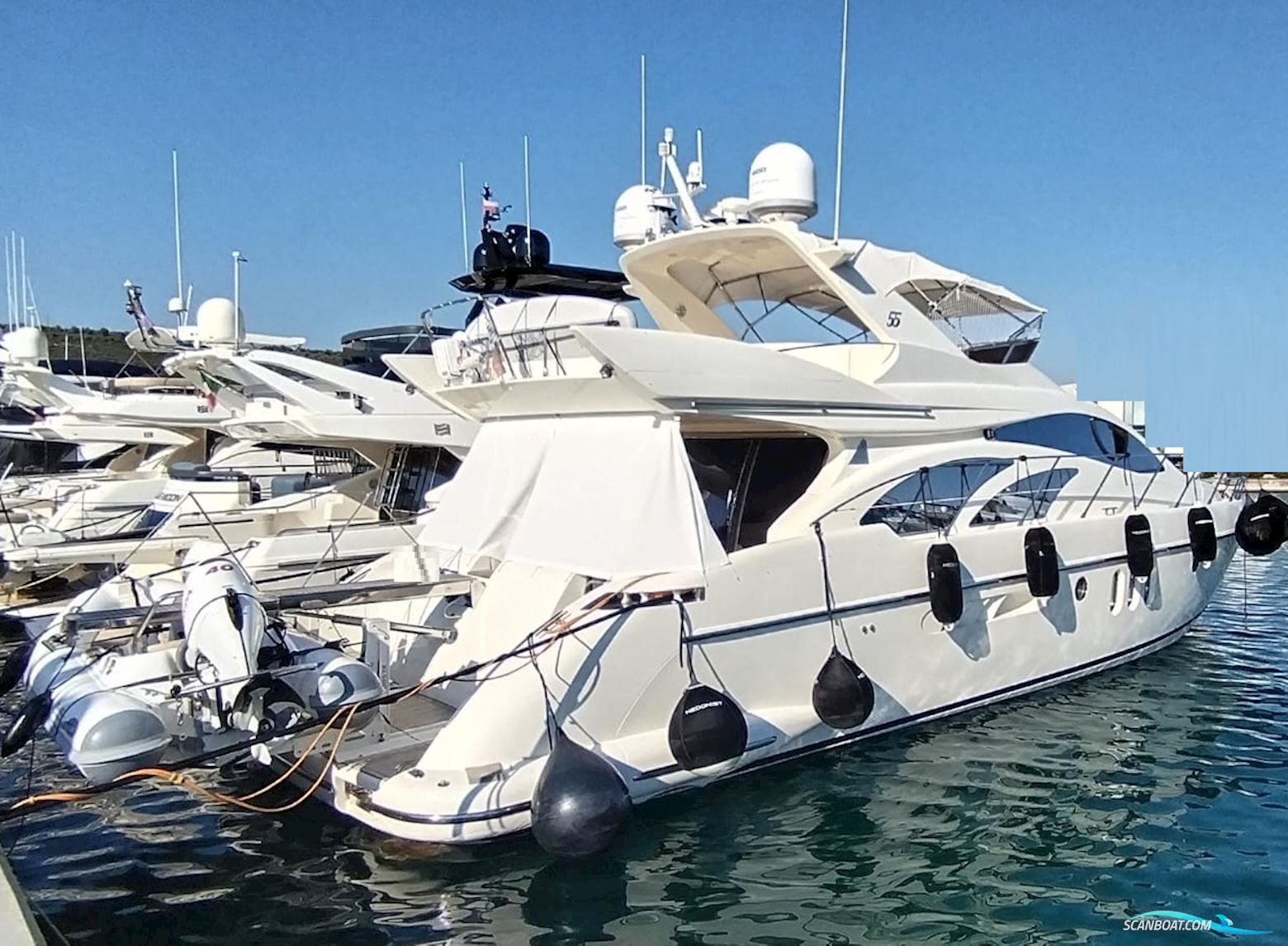 Azimut 55